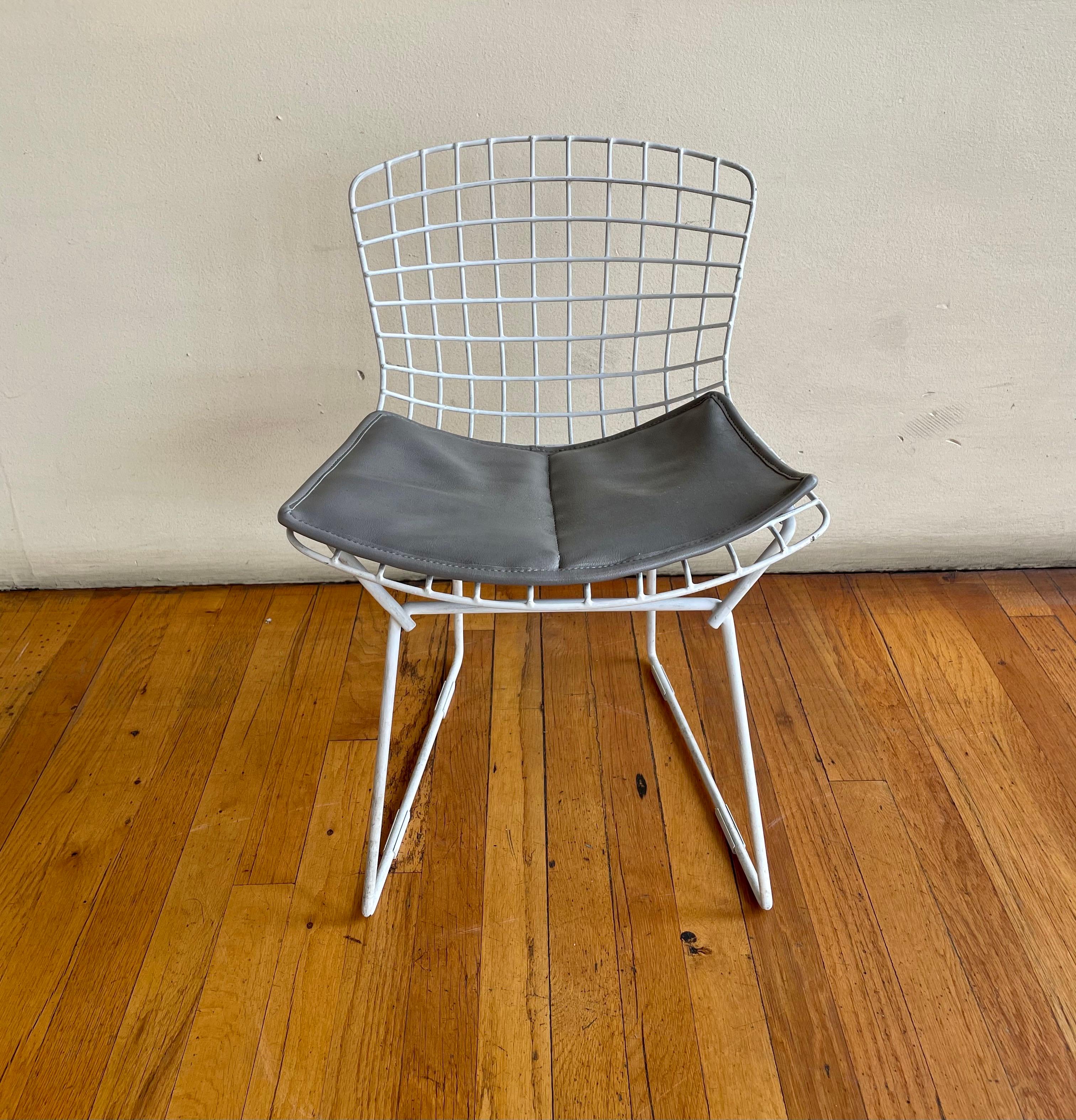 American White Baby Bertoia Chair with Pad