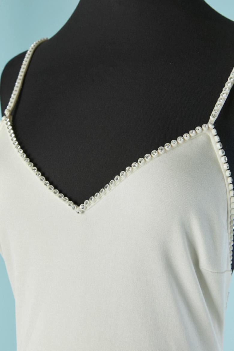 Weißer rückenfreier Abend  Jerseykleid mit Strassverzierung LORIS AZZARO (Grau) im Angebot