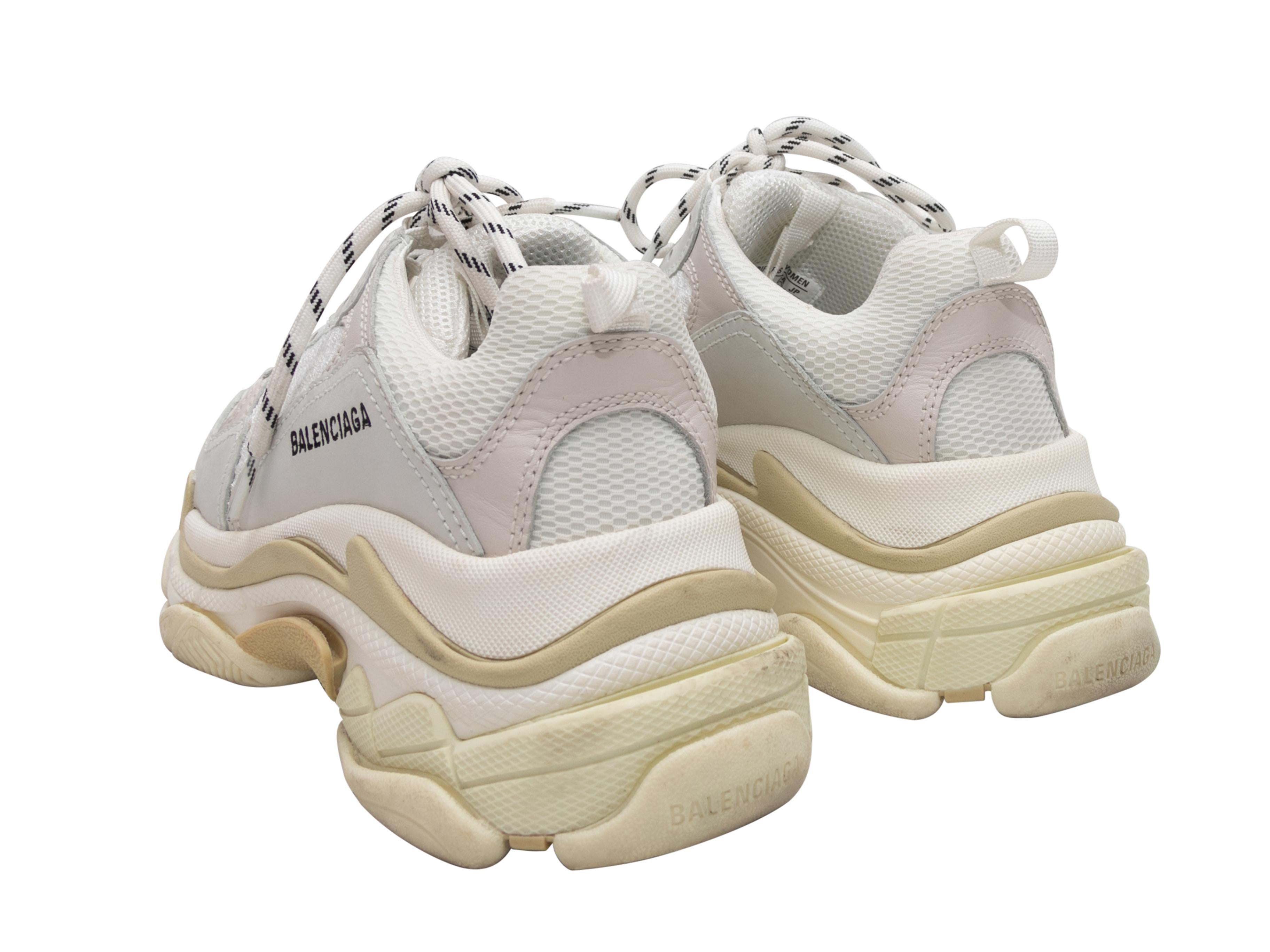 Women's White Balenciaga Triple S Chunky Platform Sneakers Size 38 For Sale