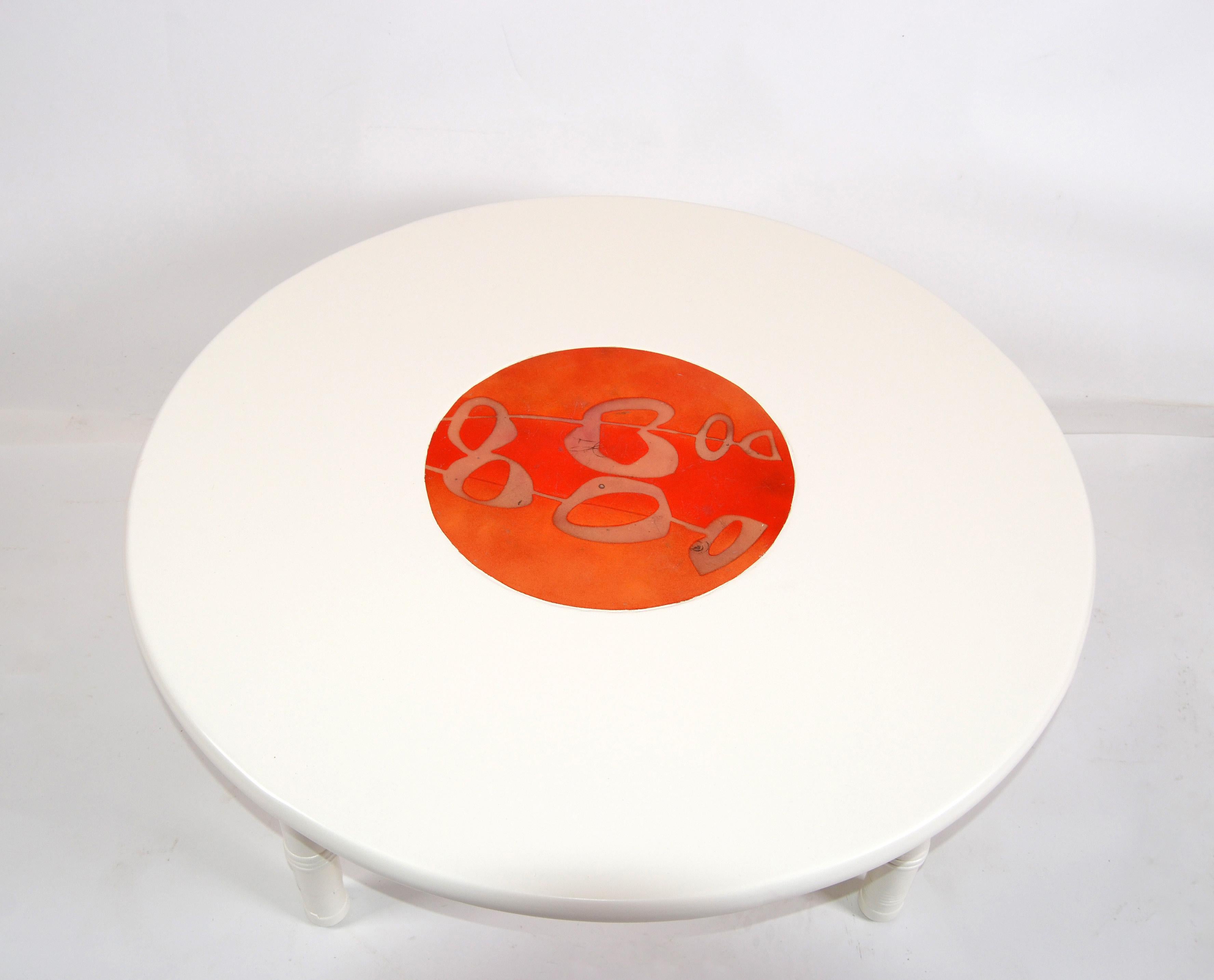 Table basse ronde à 2 niveaux en bambou, rotin blanc et émail, mi-siècle moderne, années 1970 en vente 1