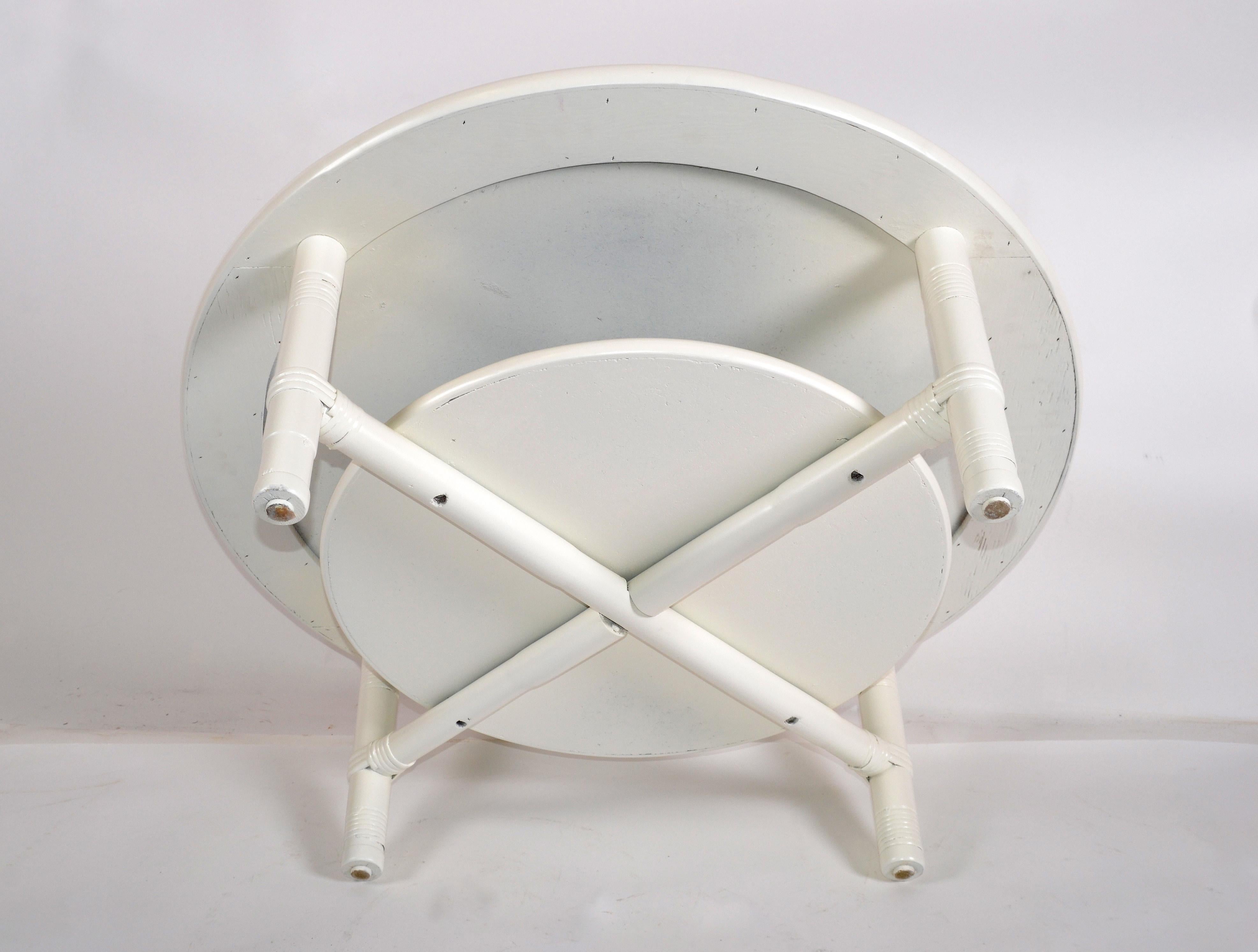 White Bamboo Rattan & Enamel 2-Tier Round Coffee Table Mid-Century Modern 1970s For Sale 3