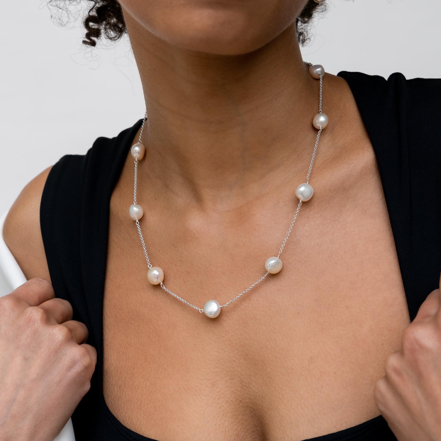Contemporain Chaîne collier baroque en argent sterling et perles blanches en vente