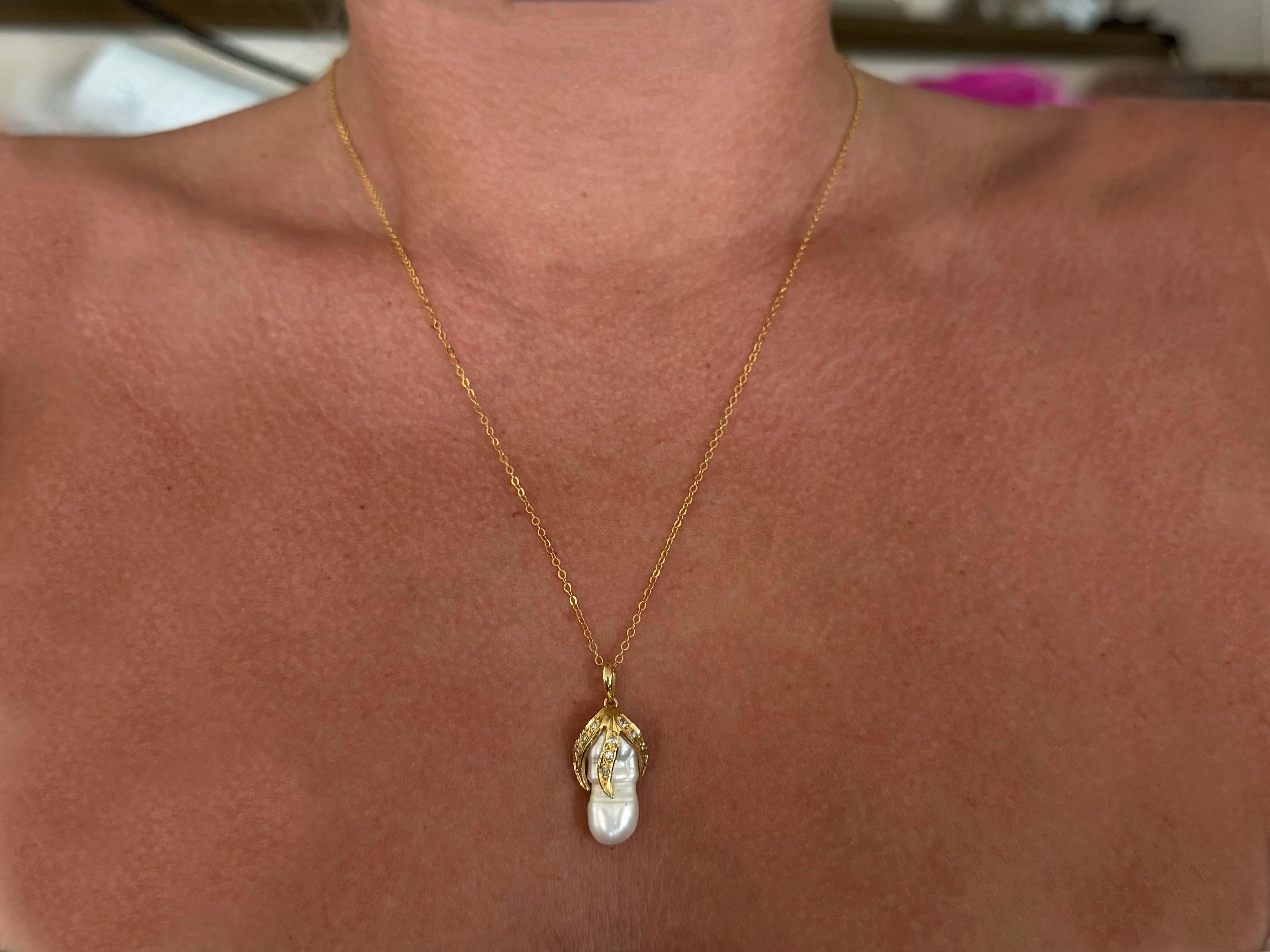Item Specifications:

Necklace Metal: 18k Yellow Gold

Total Weight: 5.8 Grams

Chain Length: ~20