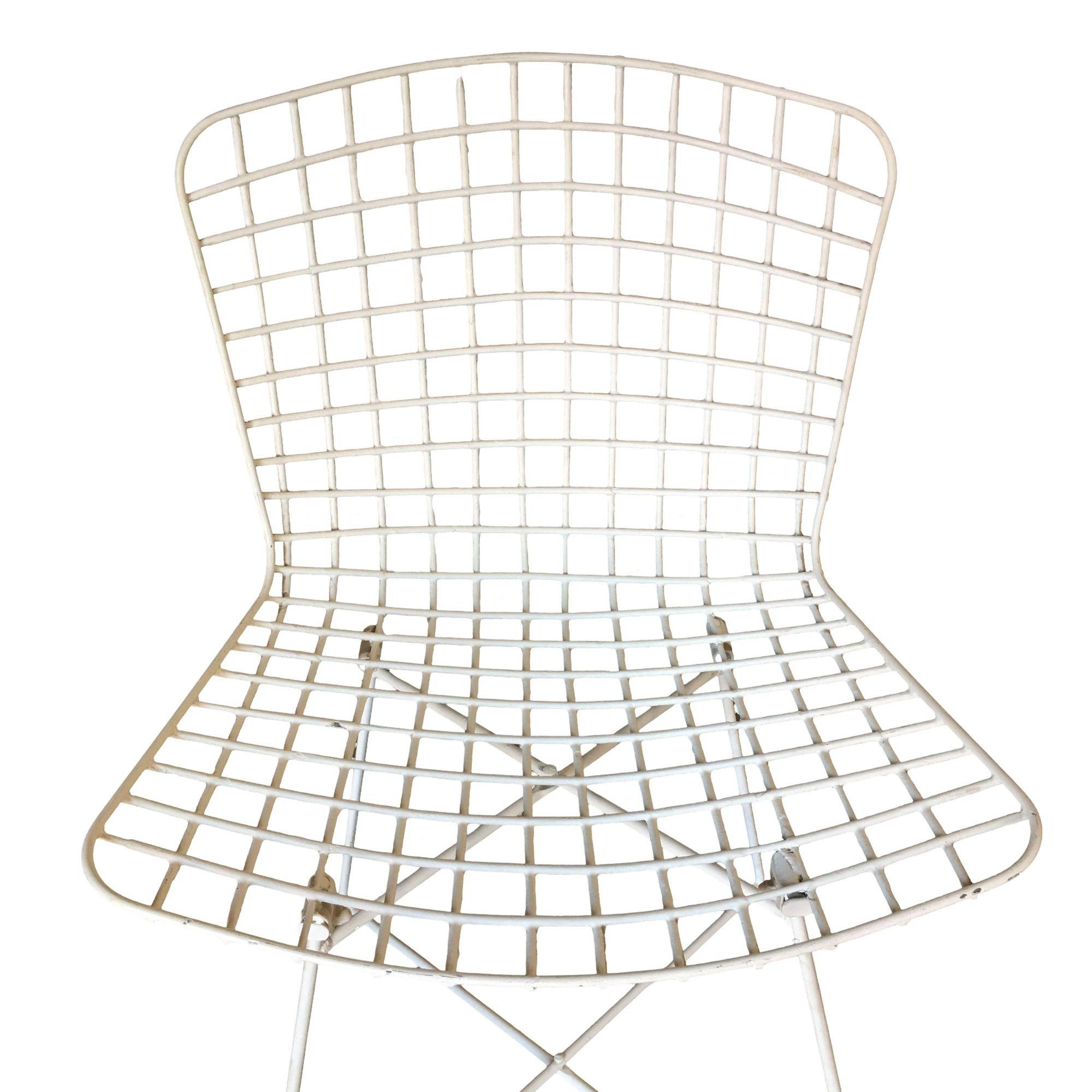 Set of 6 original 1950s white steel wire Bertoia side chairs with 