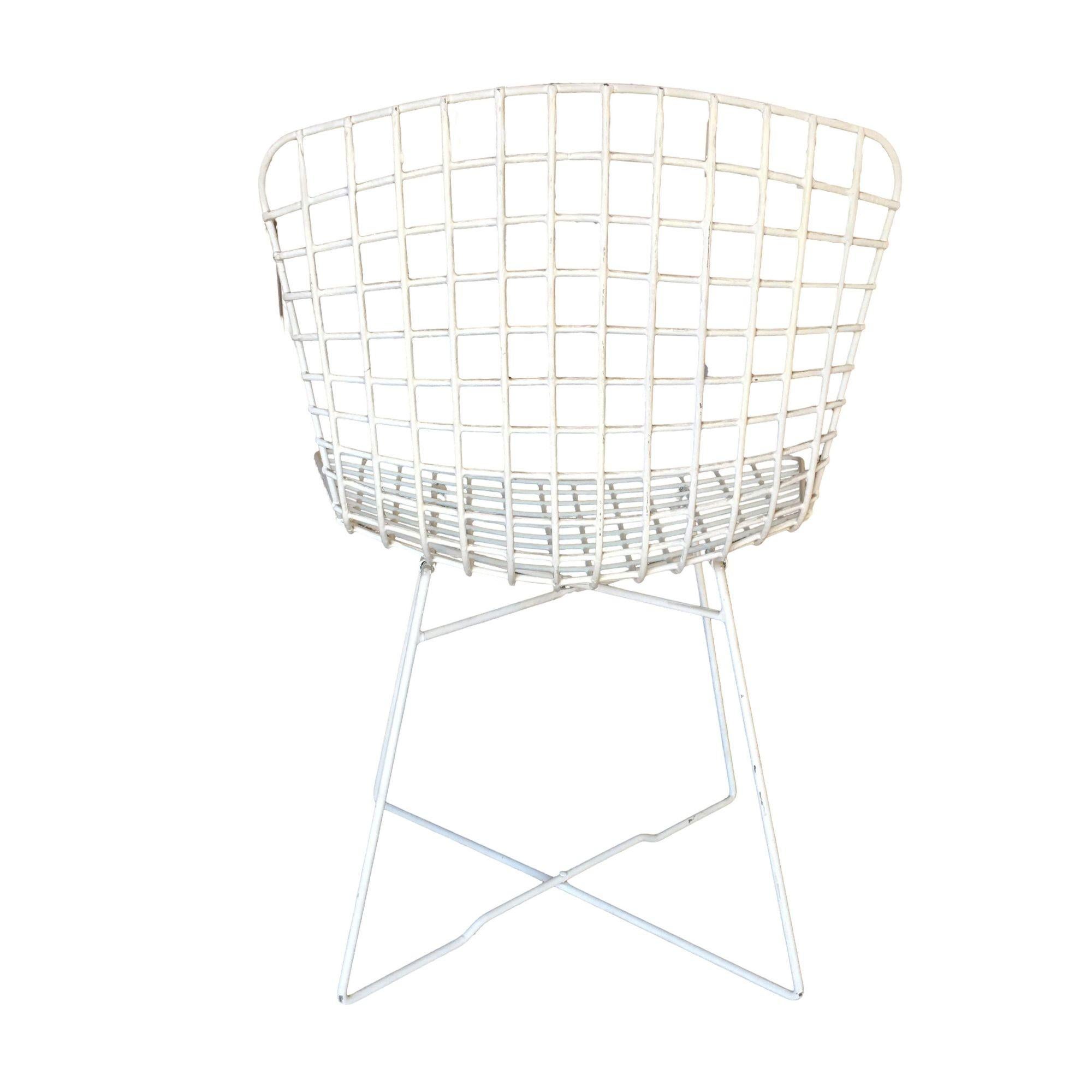 Weißer Bertoia-Beistellstuhl aus Stahldraht mit „X“-Sockel von Knoll, 6er-Set (amerikanisch) im Angebot
