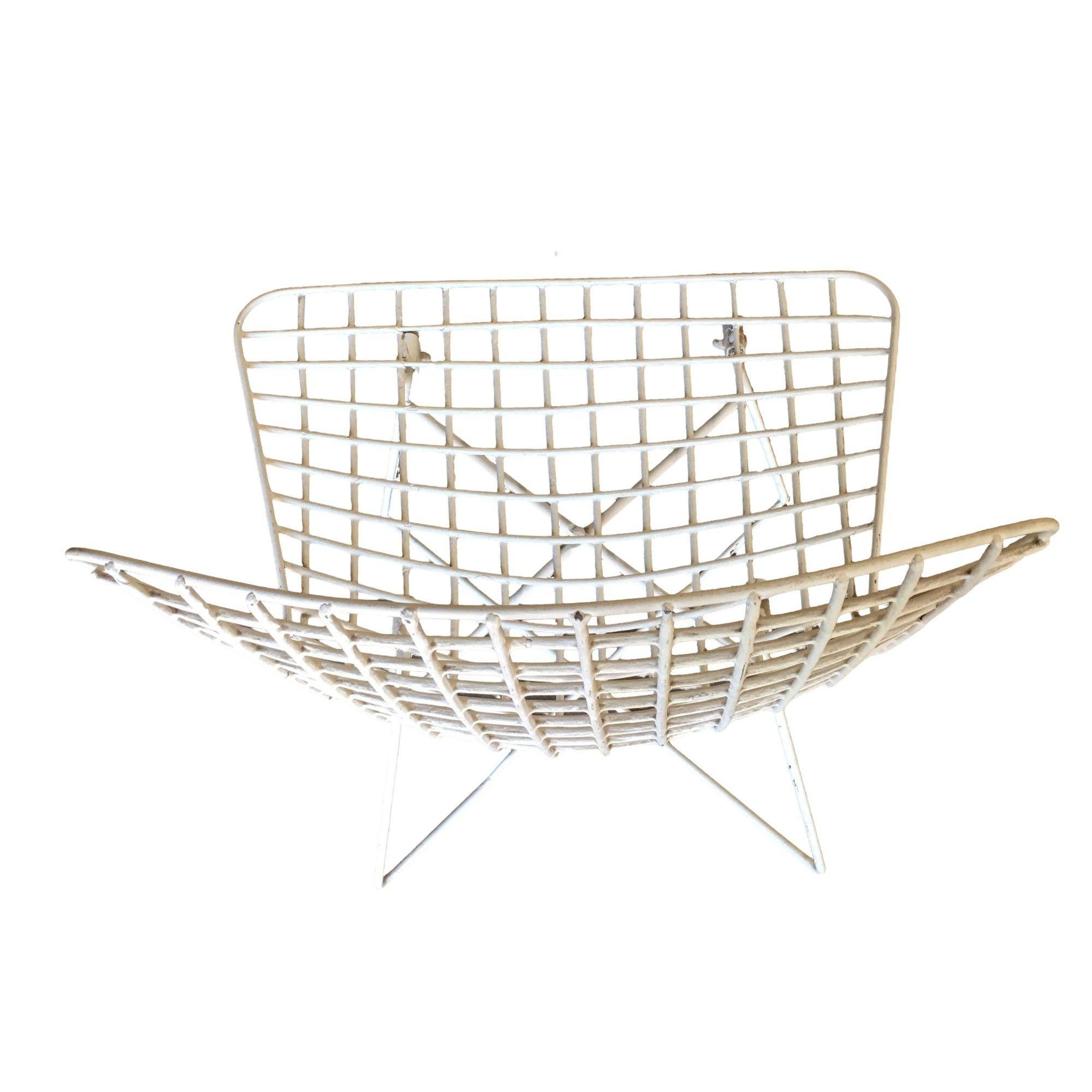 Weißer Bertoia-Beistellstuhl aus Stahldraht mit „X“-Sockel von Knoll, 6er-Set (Pulverbeschichtet) im Angebot