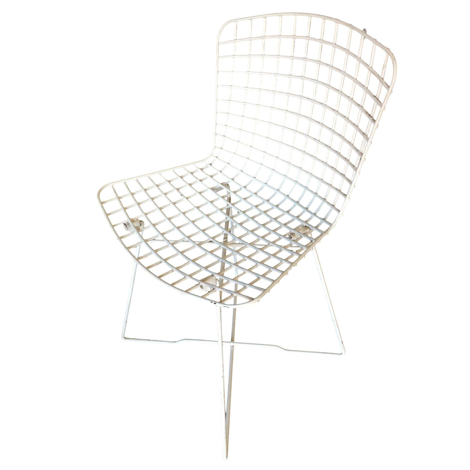 Weißer Bertoia-Beistellstuhl aus Stahldraht mit „X“-Sockel von Knoll, 6er-Set im Zustand „Hervorragend“ im Angebot in Van Nuys, CA