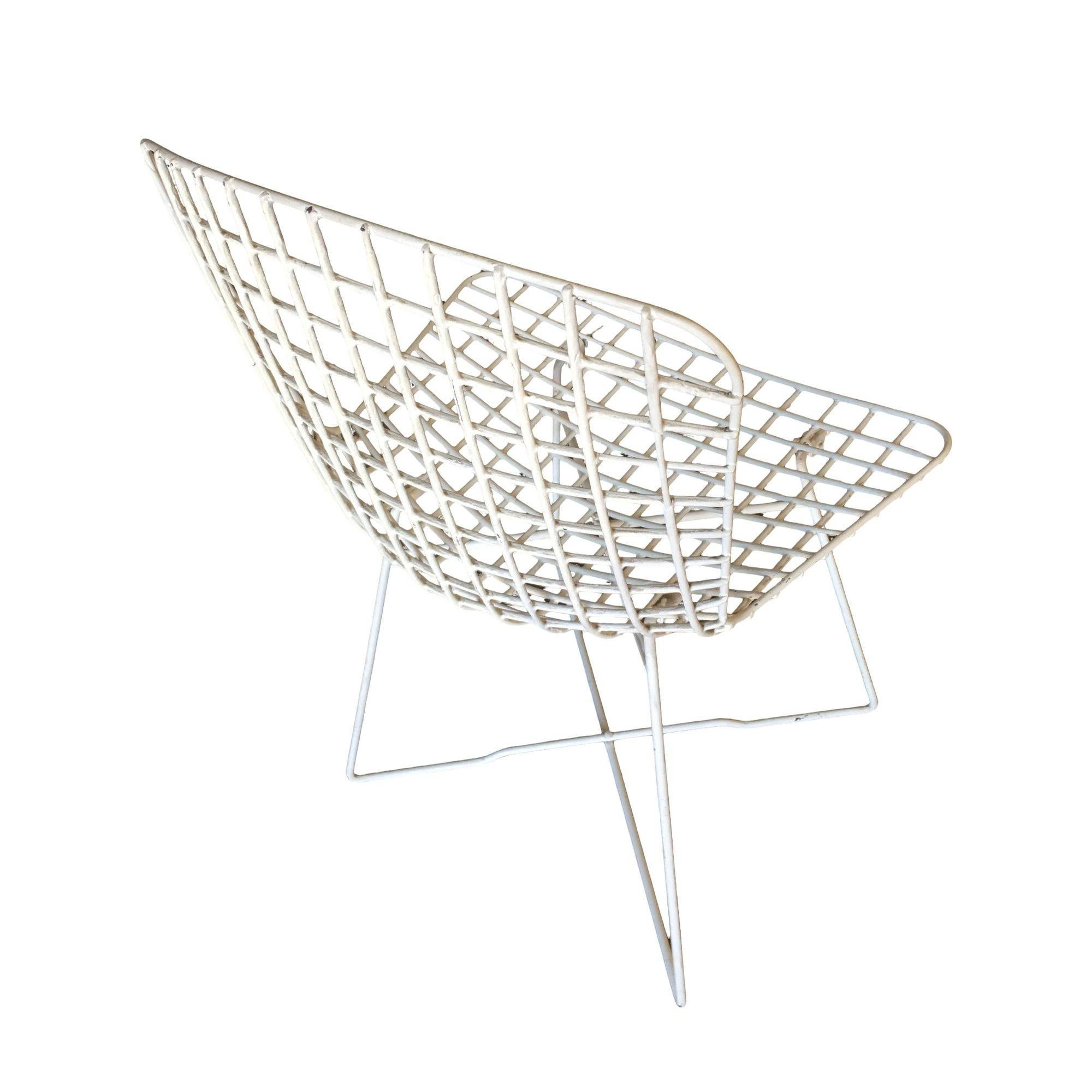 Weißer Bertoia-Beistellstuhl aus Stahldraht mit „X“-Sockel von Knoll, 6er-Set im Angebot 1