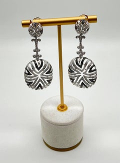 White & Black Brilliant Diamond Pave 18 Karat White Gold Statement Drop Earrings