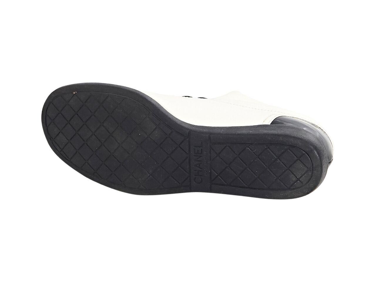 White & Black Chanel Leather Sneakers In Good Condition In New York, NY