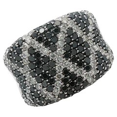 White
Black Diamond 14 Karat Gold Wide Band Ring Ring