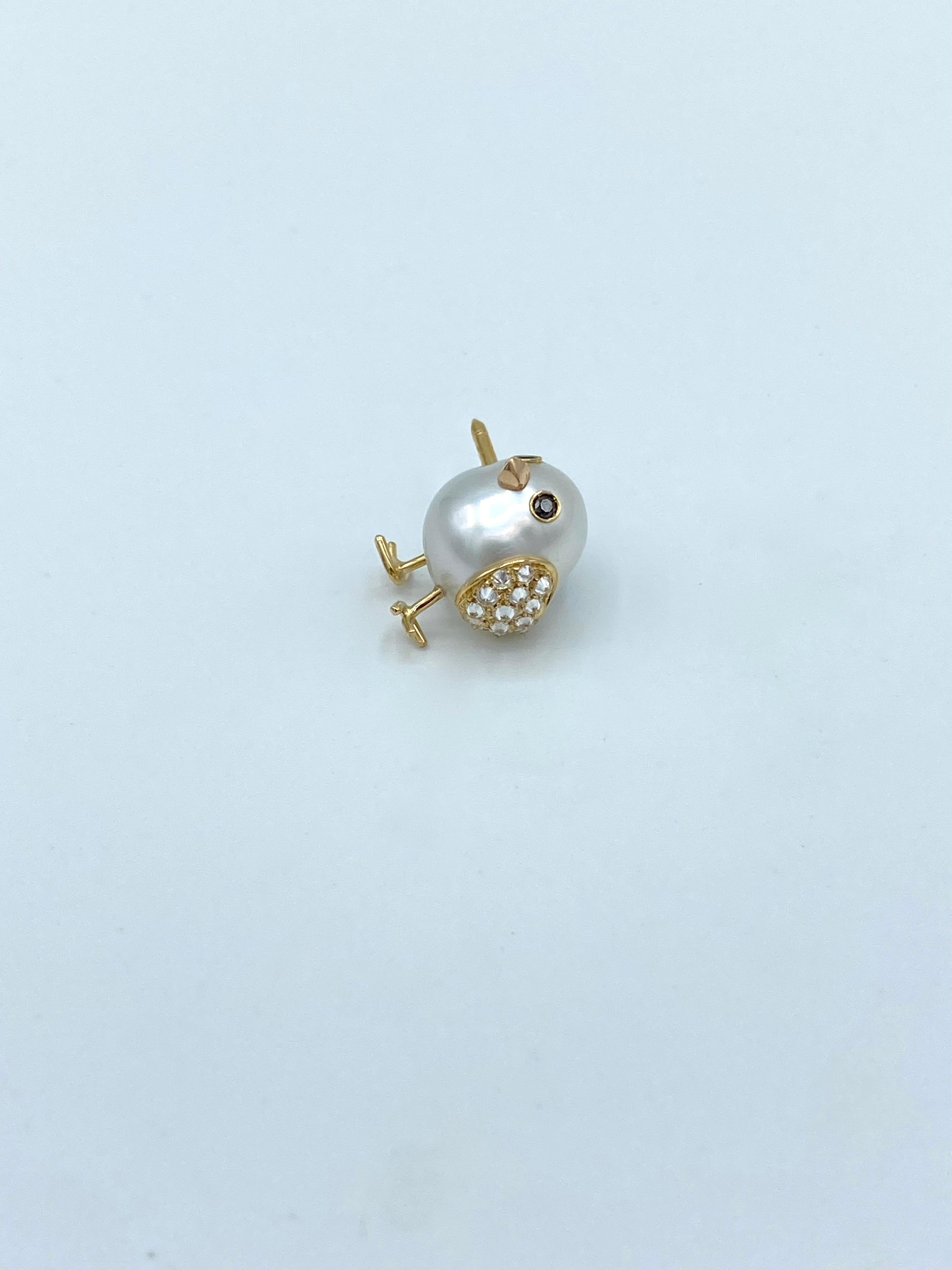 Women's or Men's White Black Diamond Australian Pearl 18Kt Gold  Chick Pin Brooch 