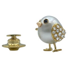 White Black Diamond Australian Pearl 18Kt Gold  Chick Pin Brooch