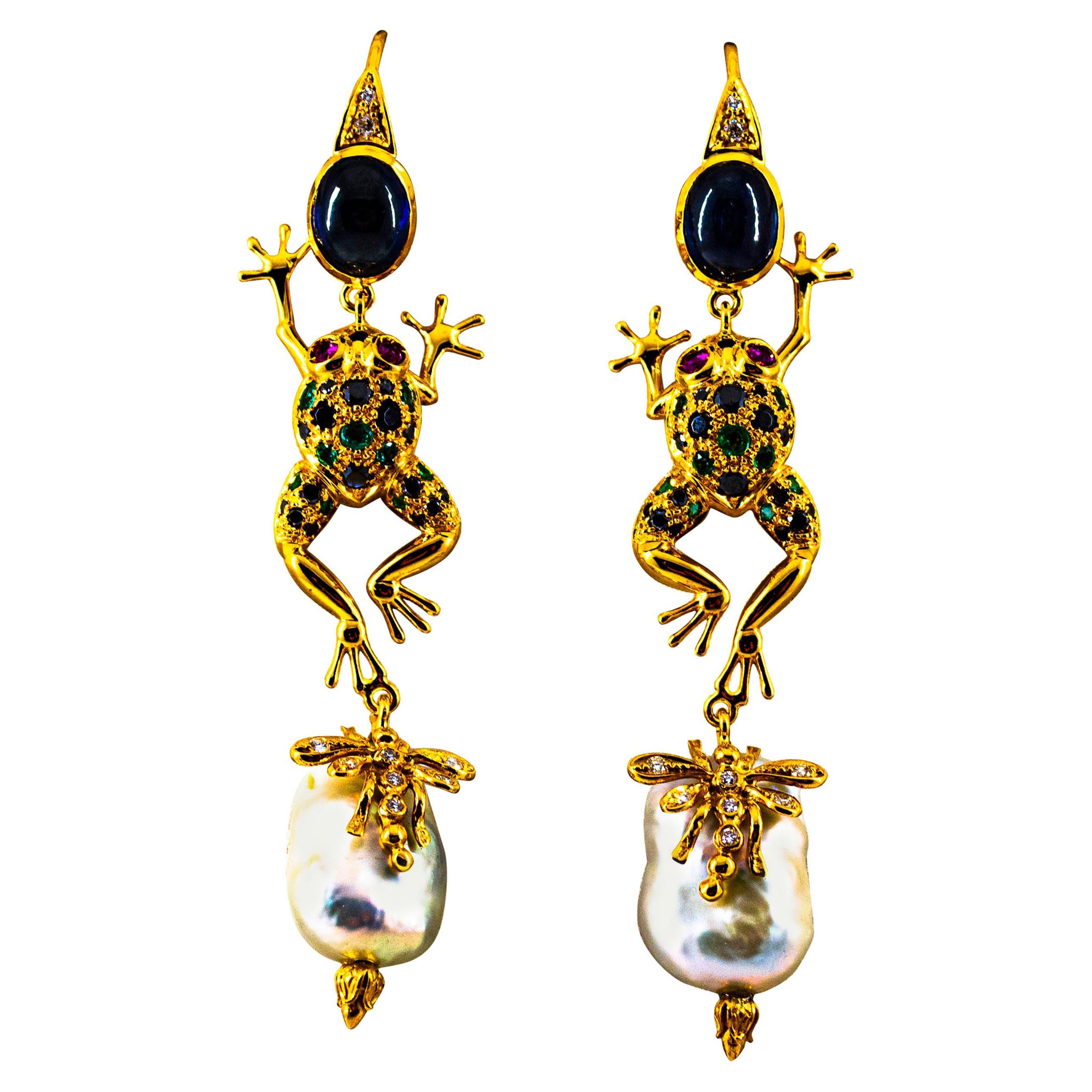 Boucles d'oreilles en goutte en or jaune avec diamant blanc, émeraude, saphir bleu, rubis et perle