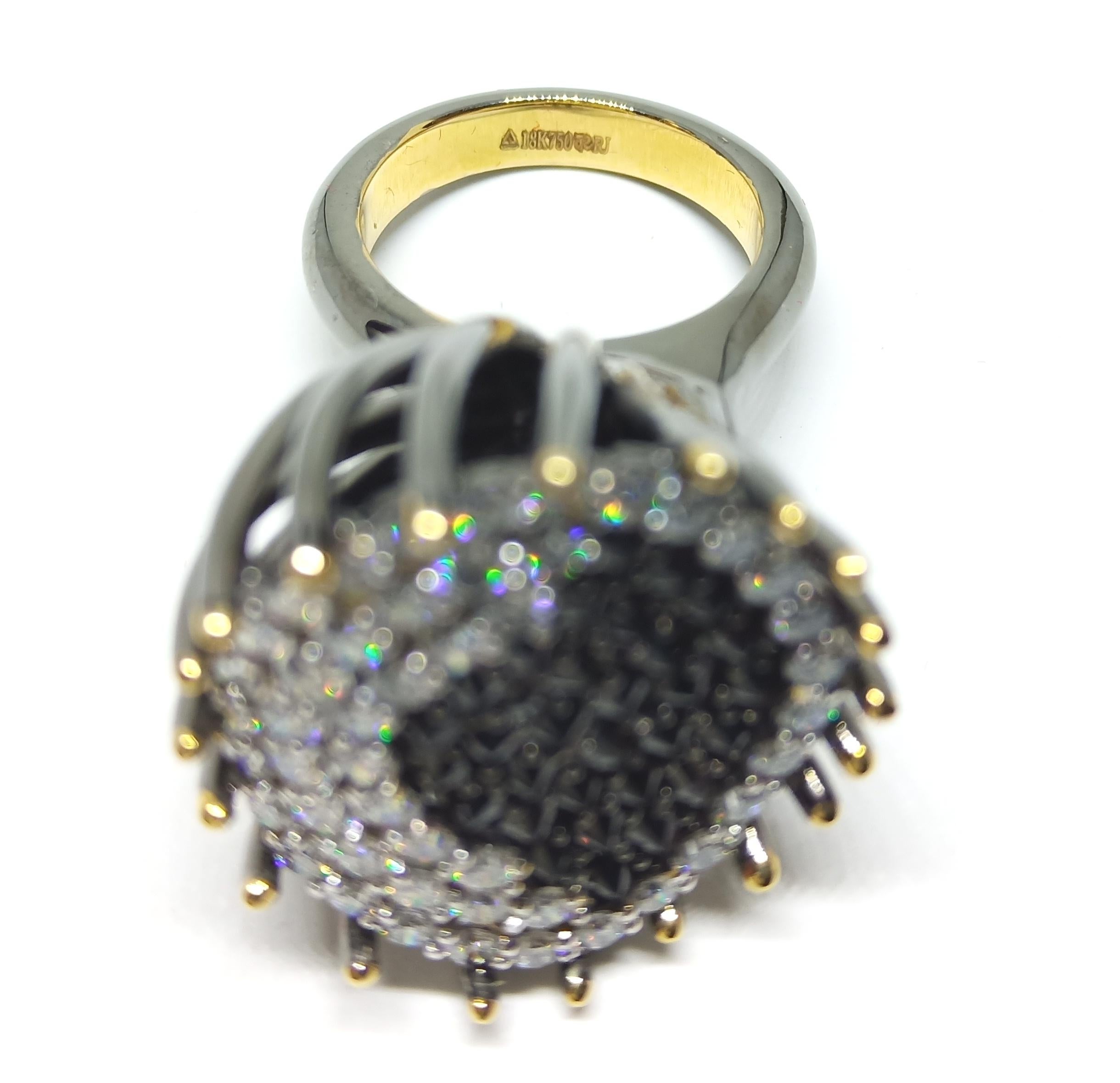 Beware People will Stare with Contemporary White and Black Diamond Gold Ring For Sale 7
