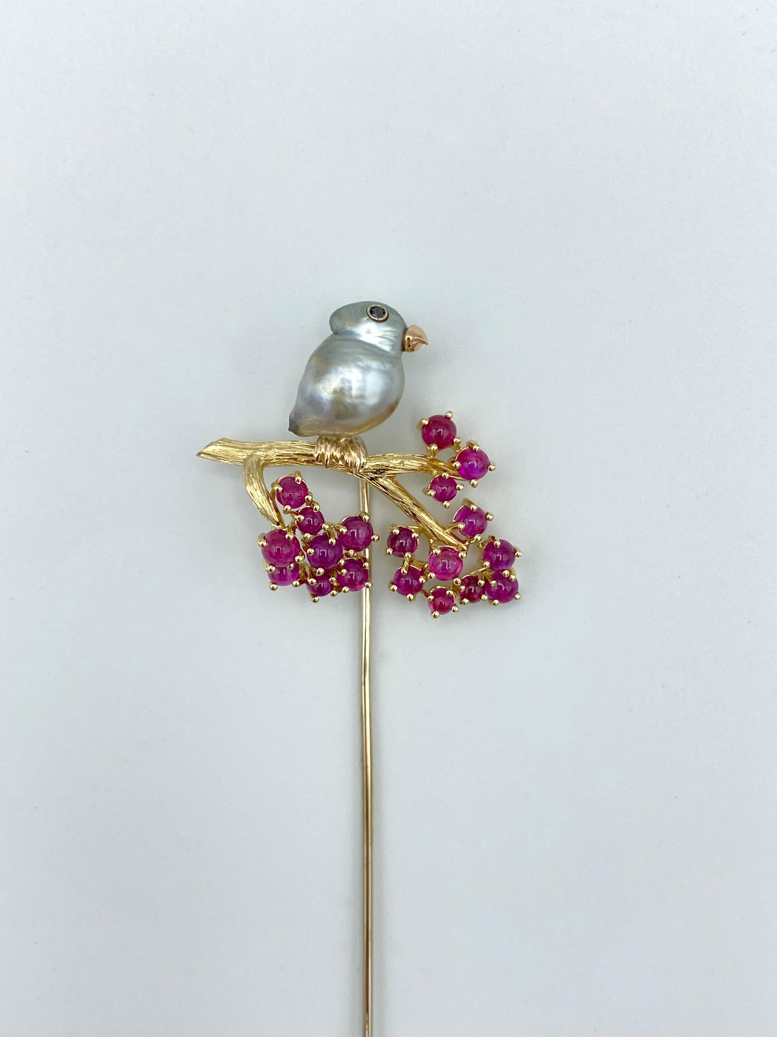 Ans Keshi-Tahi-Perlen-Anstecknadel, weißer schwarzer Diamant Rubin 18kt Gold (Kunsthandwerker*in) im Angebot