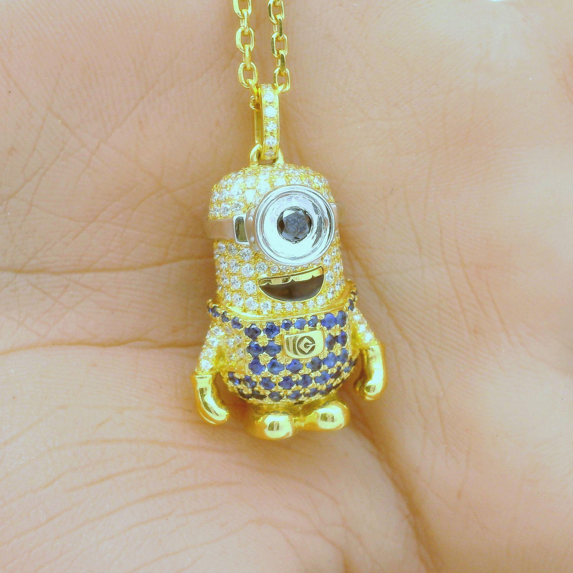 White & Black Diamond Sapphire 18k Yellow Gold “Minion” Pendant Necklace In New Condition For Sale In Beverly Hills, CA