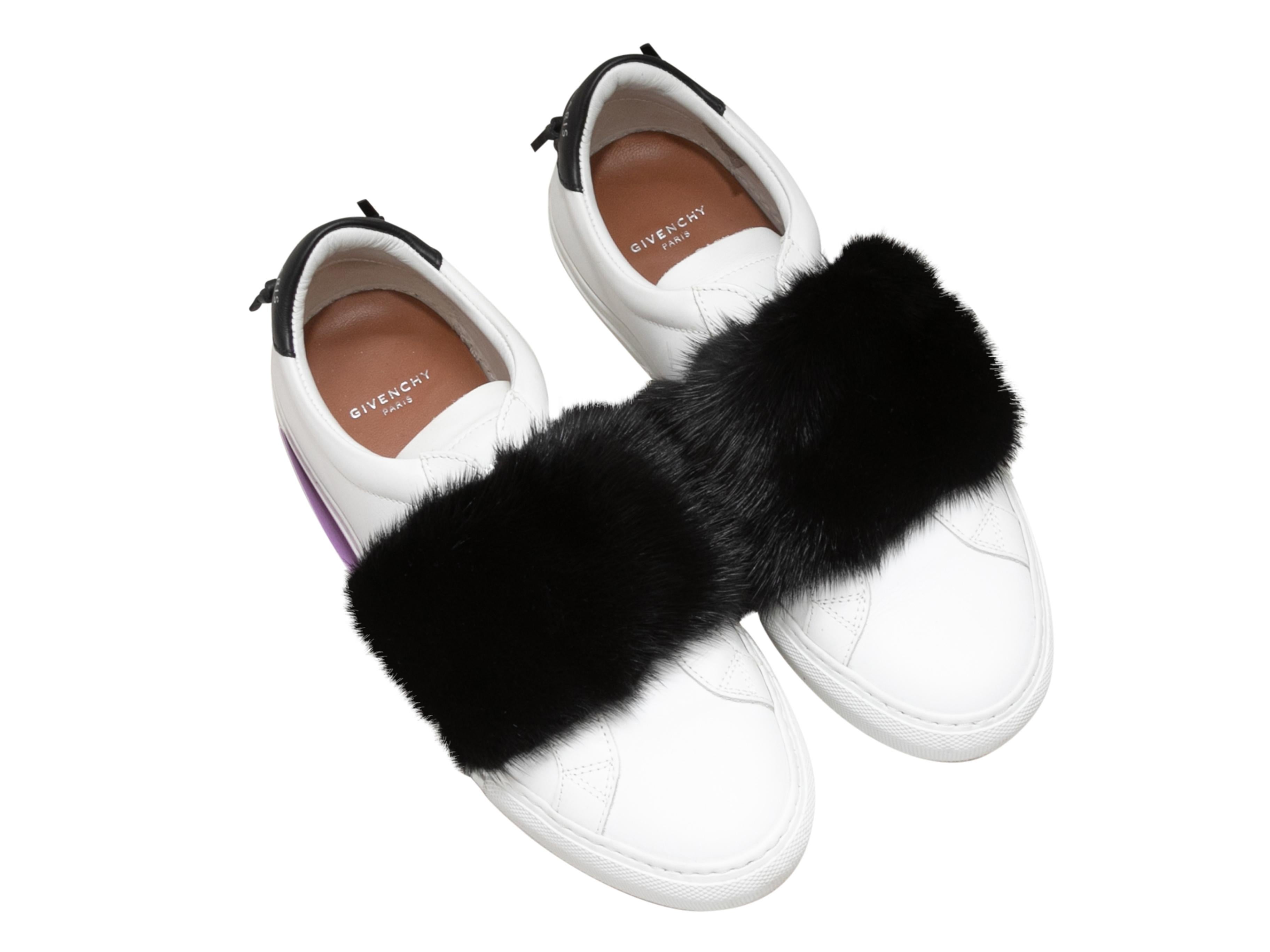 Weiße & schwarze Givenchy Low-Top-Turnschuhe mit Nerzbesatz in Weiß & Schwarz Größe 36 (Grau) im Angebot