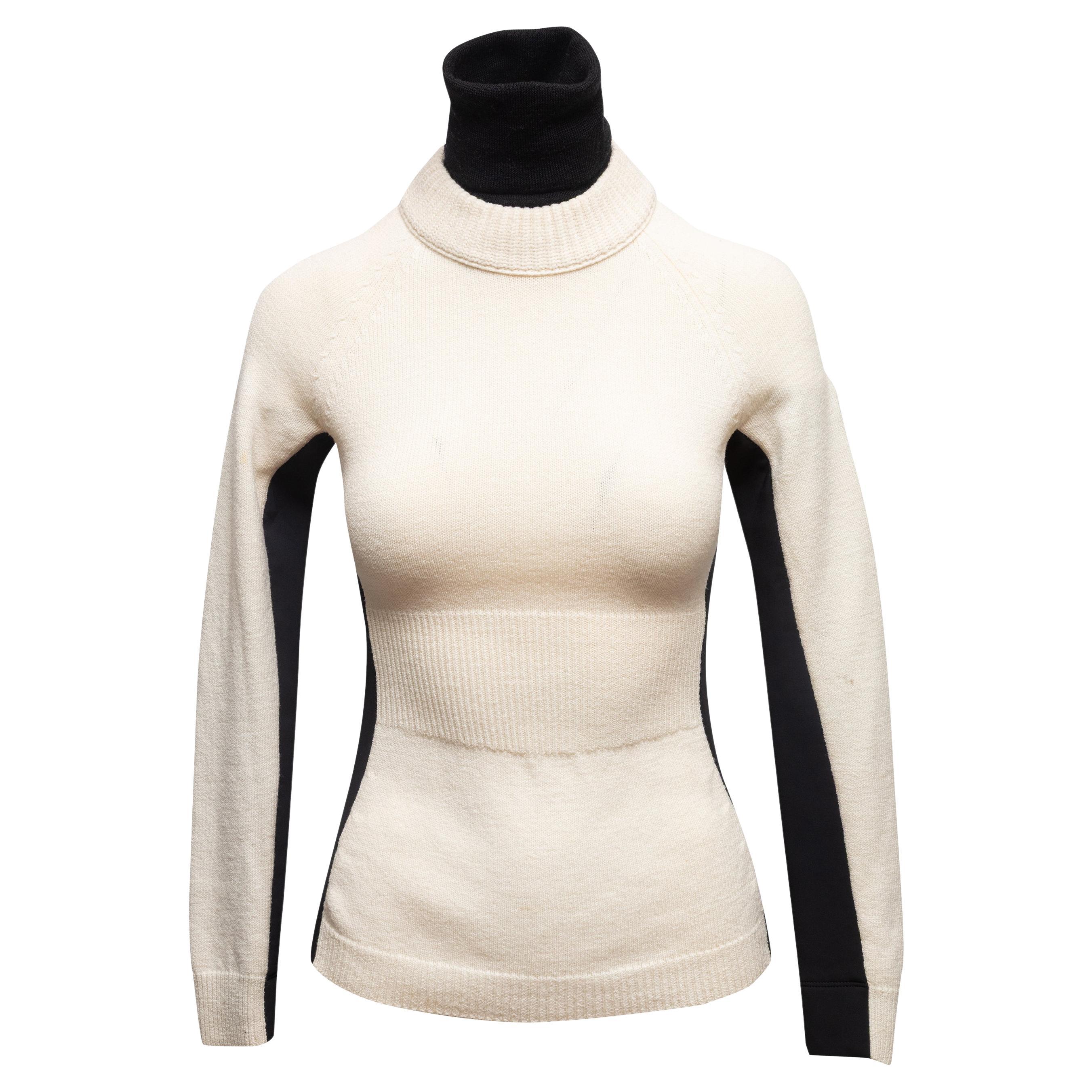 Pull à col roulé Color Block Moncler blanc et noir Taille US XS en vente