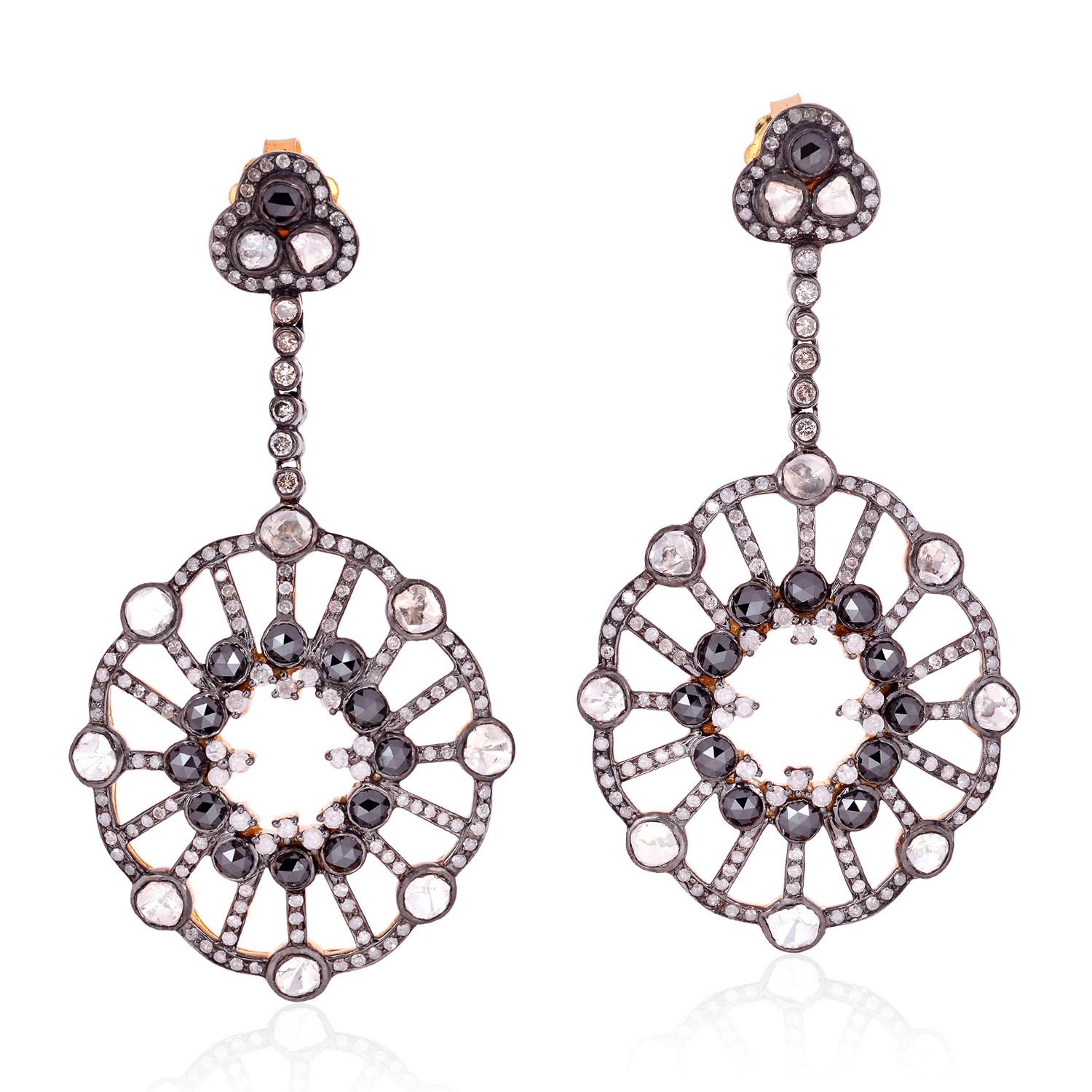 Weiße und schwarze Polki-Diamanten-Ohrringe aus 18 Karat Gold und Silber (Rundschliff) im Angebot