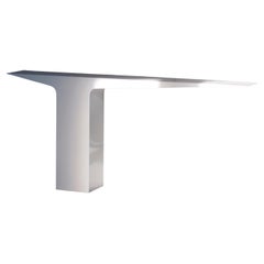 Consola Blade blanca de Pol Quadens