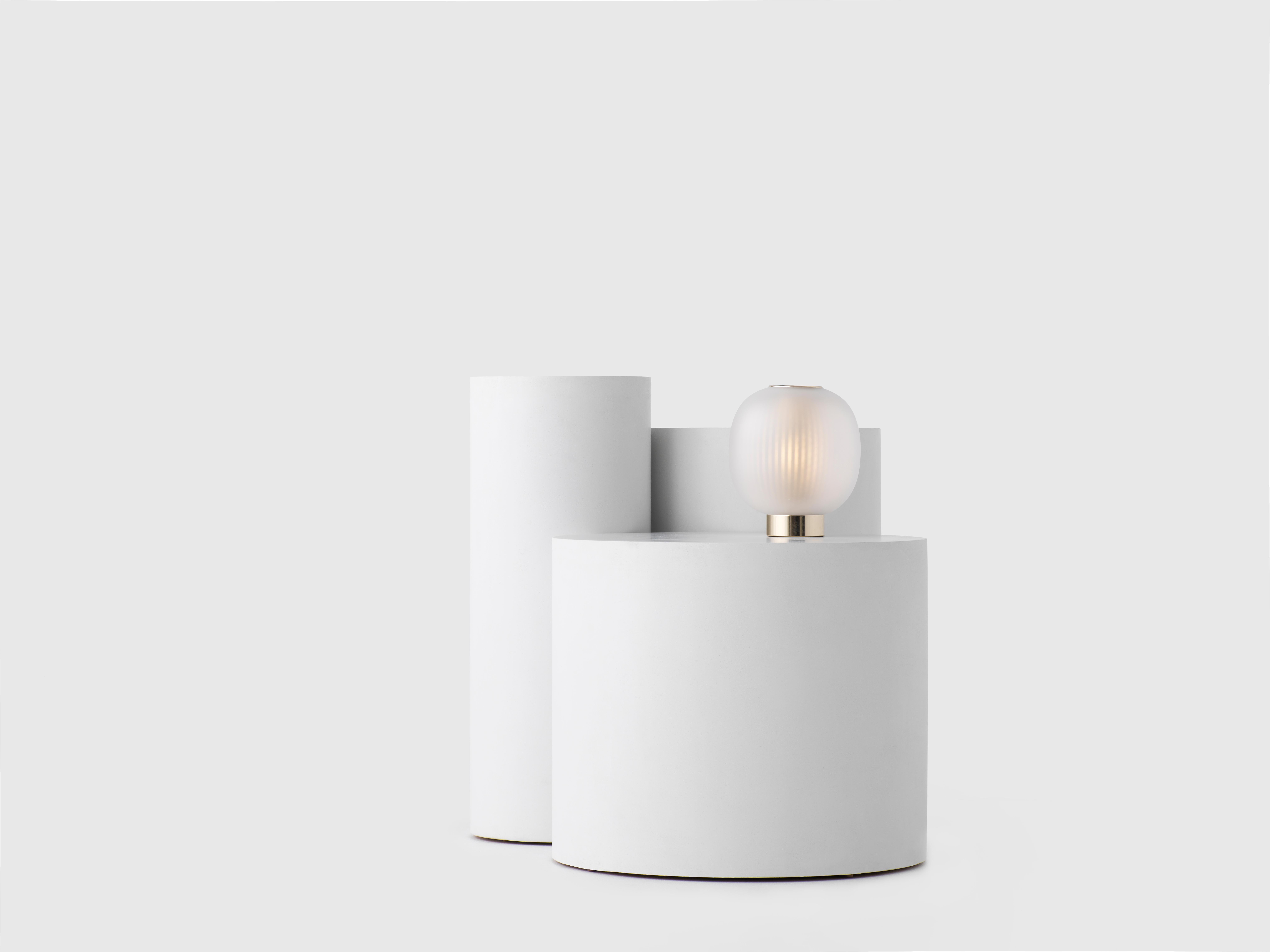 White Bloom Floor Lamp by Resident In condizioni Nuovo in vendita a Geneve, CH