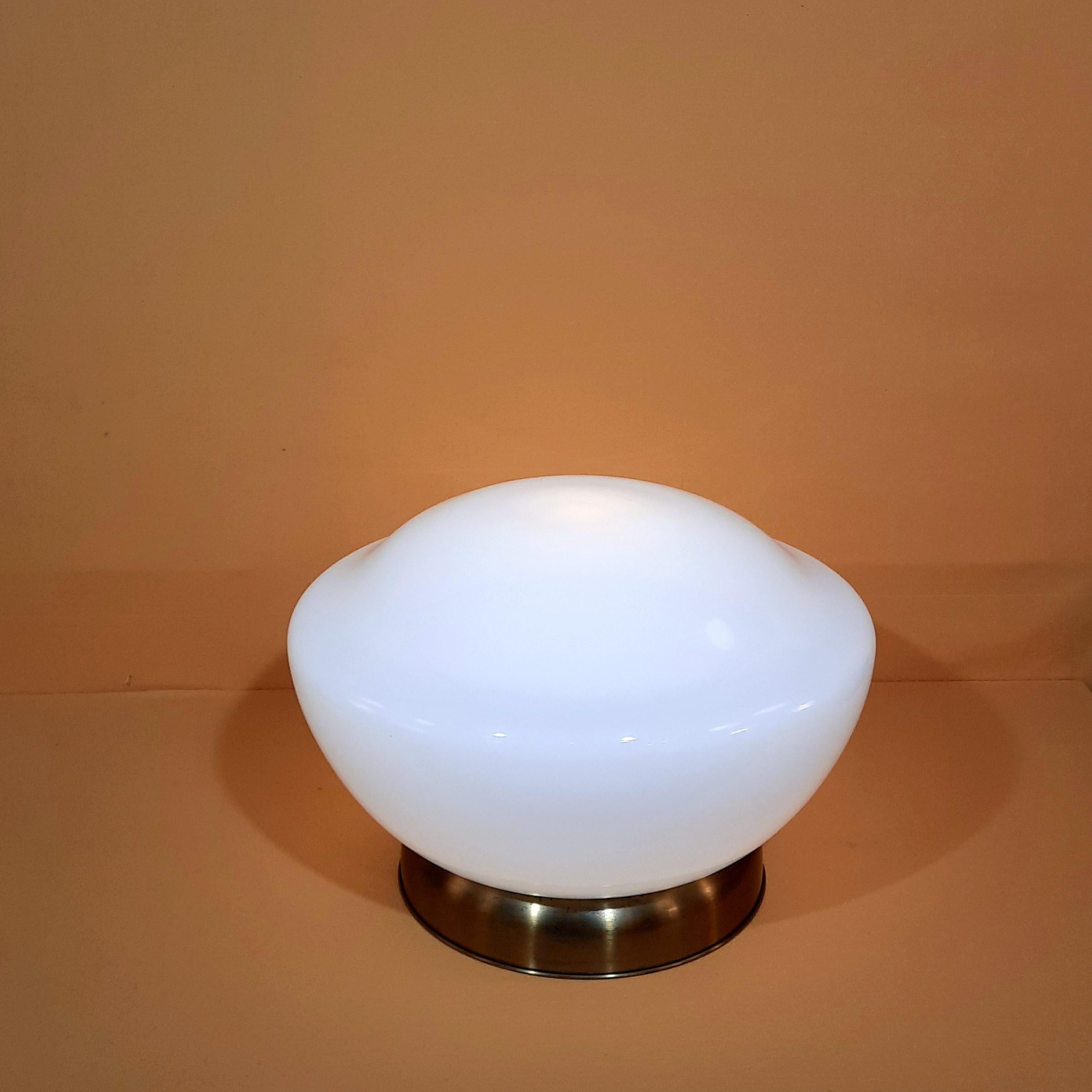 Italian White blown murano opaline, italian table lamp, 1970  For Sale