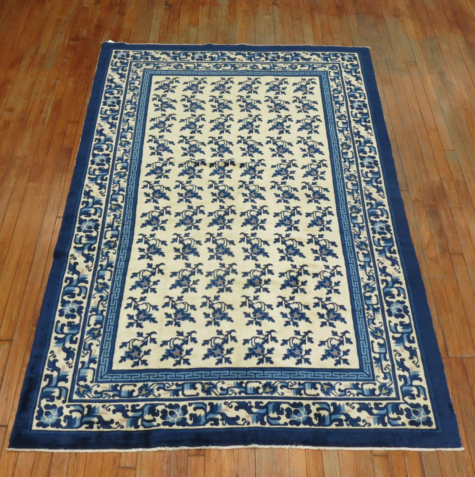 Hand-Woven White Blue Chinese Rug For Sale