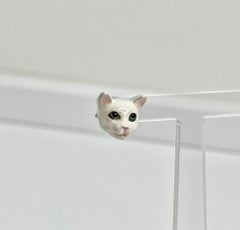 Clous d'oreilles chat blancs et bleus en argent sterling 925