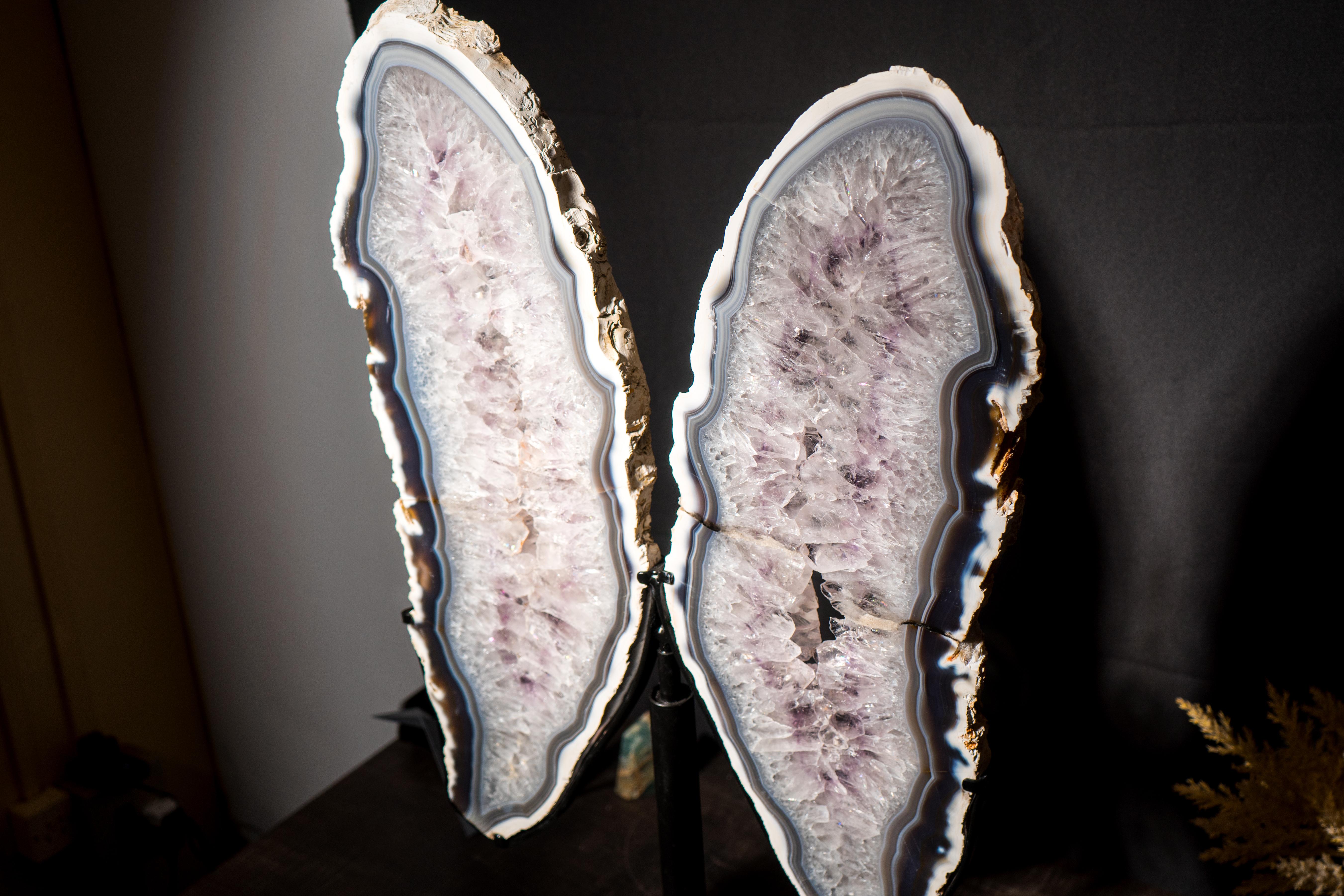 Geode con ali di farfalla in agata bianca e blu in vendita 8