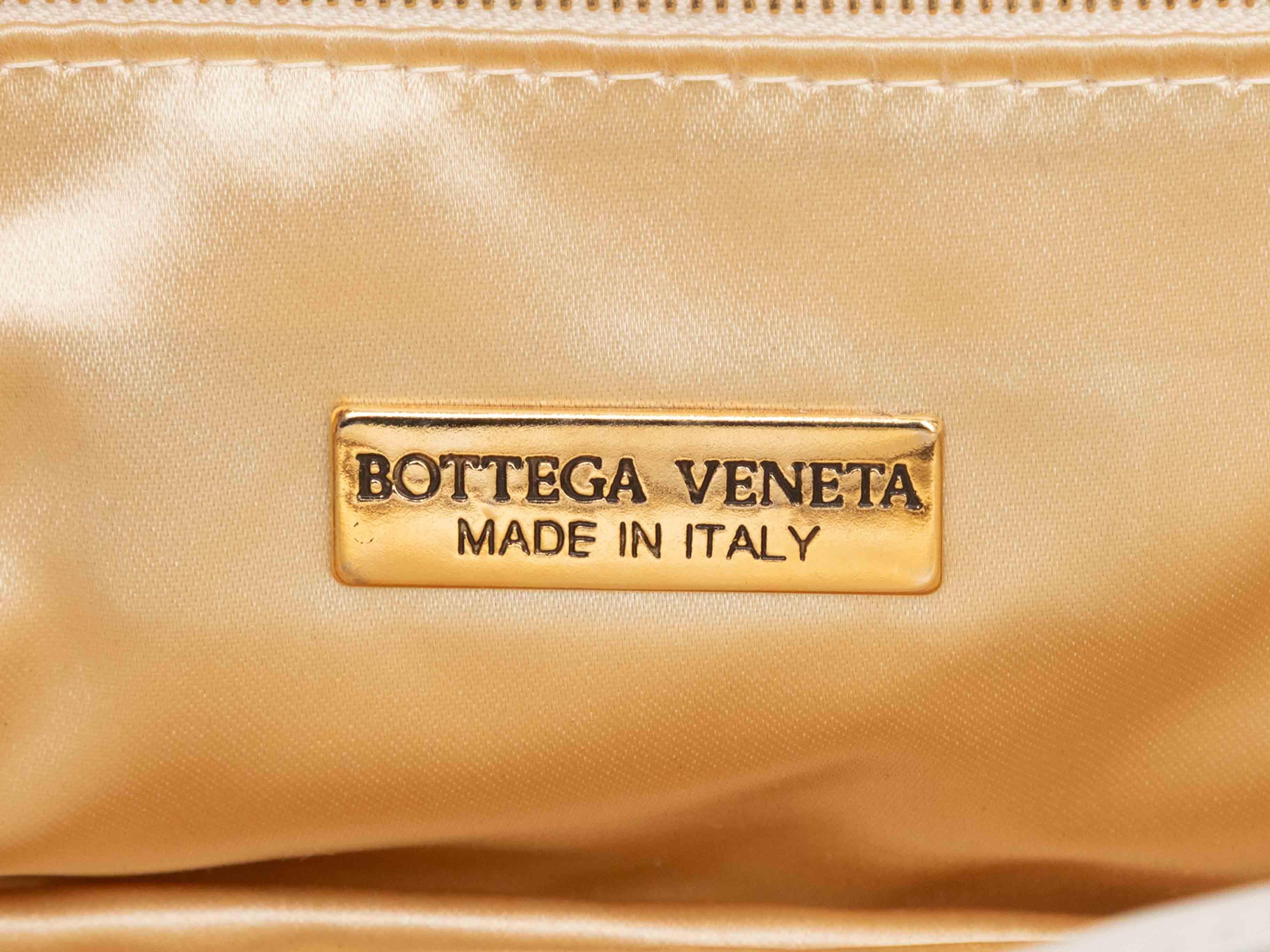 White Bottega Veneta Intrecciato Crossbody Bag en vente 1