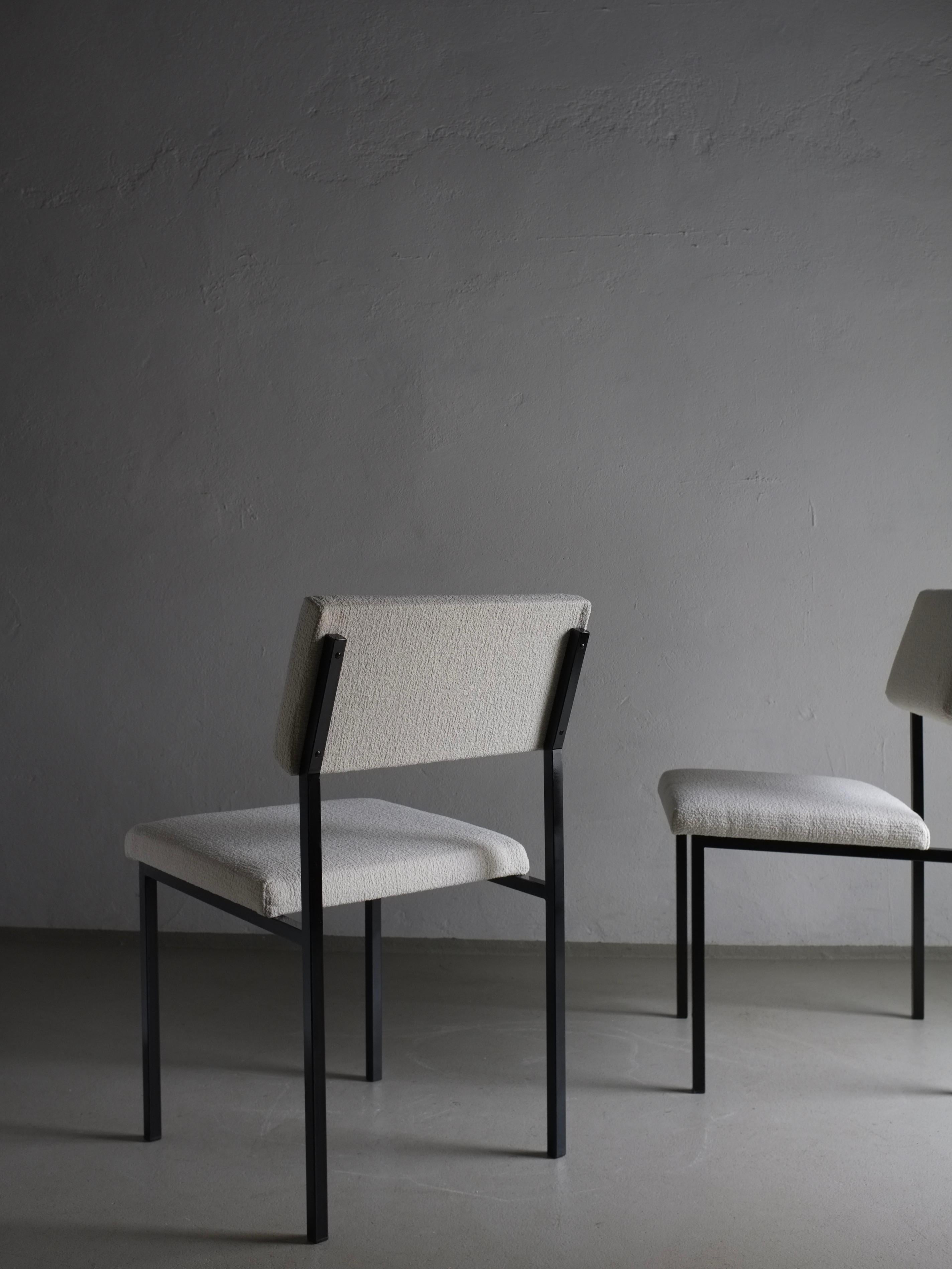 Minimalist White Boucle Black Metal Chairs, Kembo, Netherlands 1960s For Sale