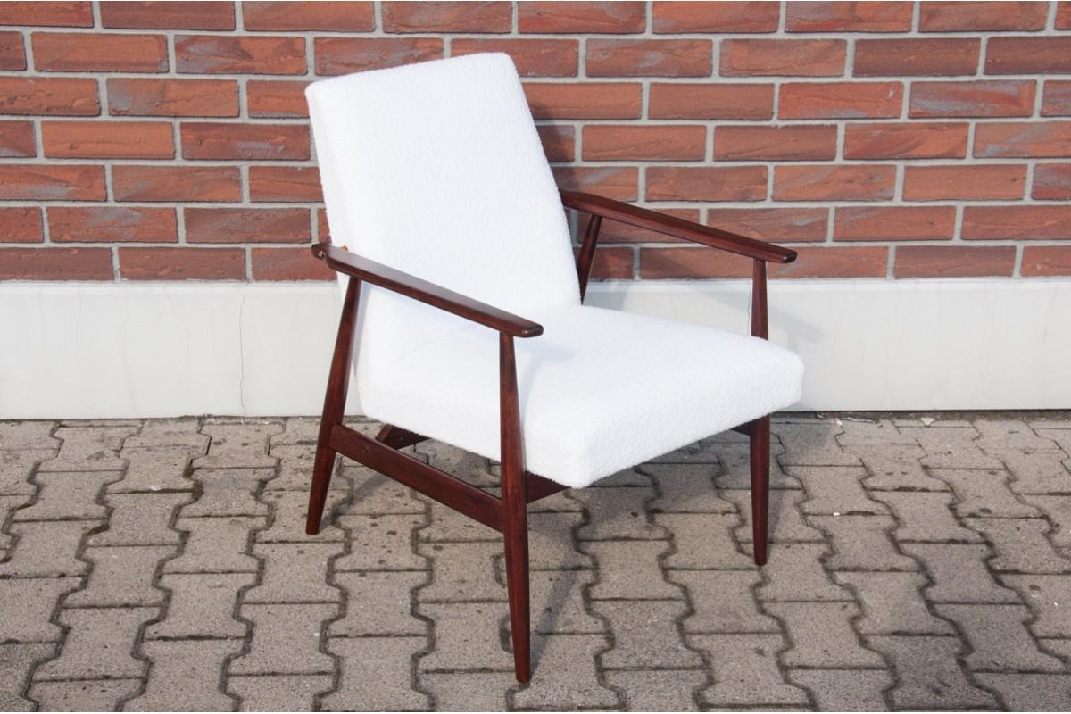 Polish White Boucle Mid-Century Armchair, Model 300-190, Designed by H. Lis, 1960s For Sale