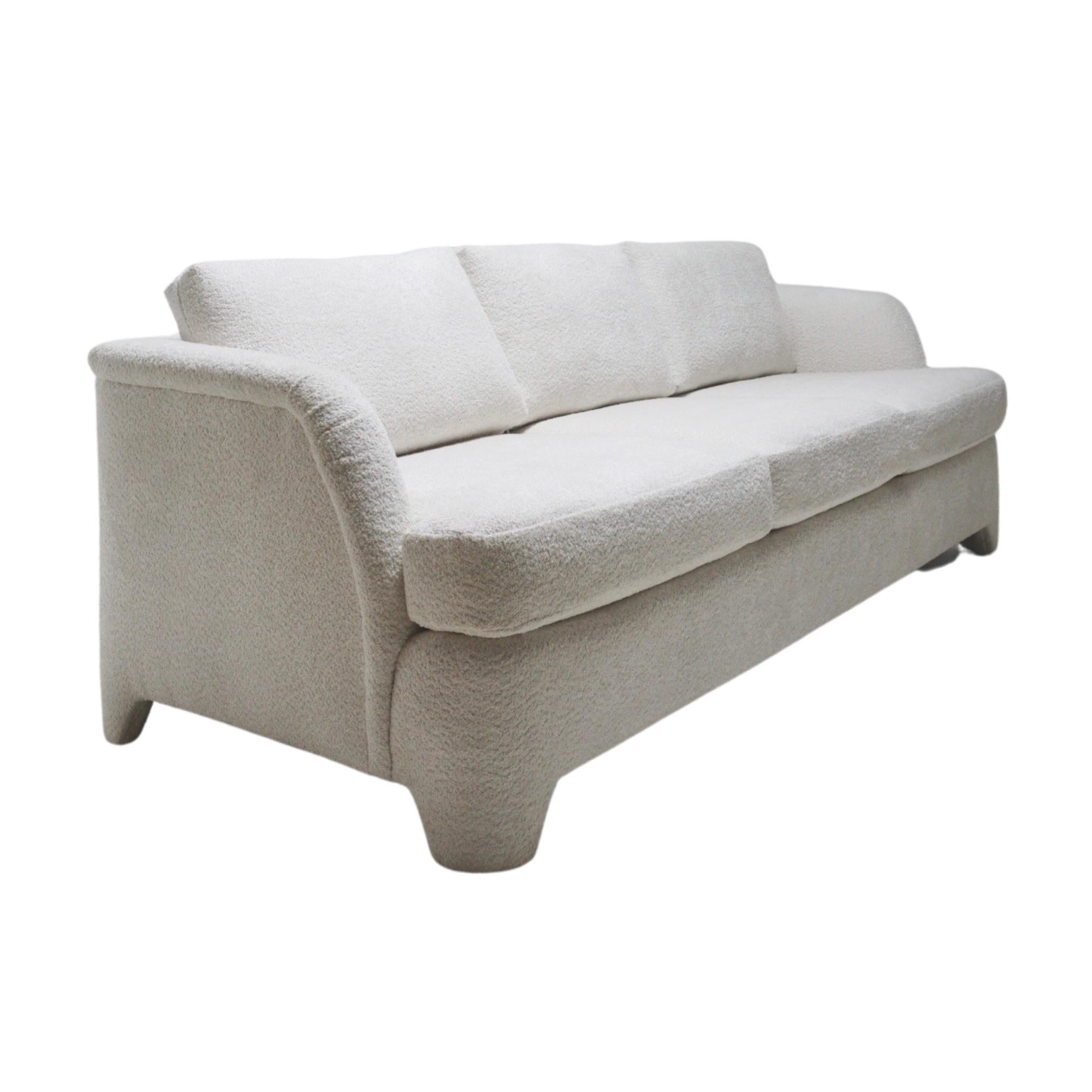 White Boucle Sofa, 1980s In Good Condition For Sale In Philadelphia, PA