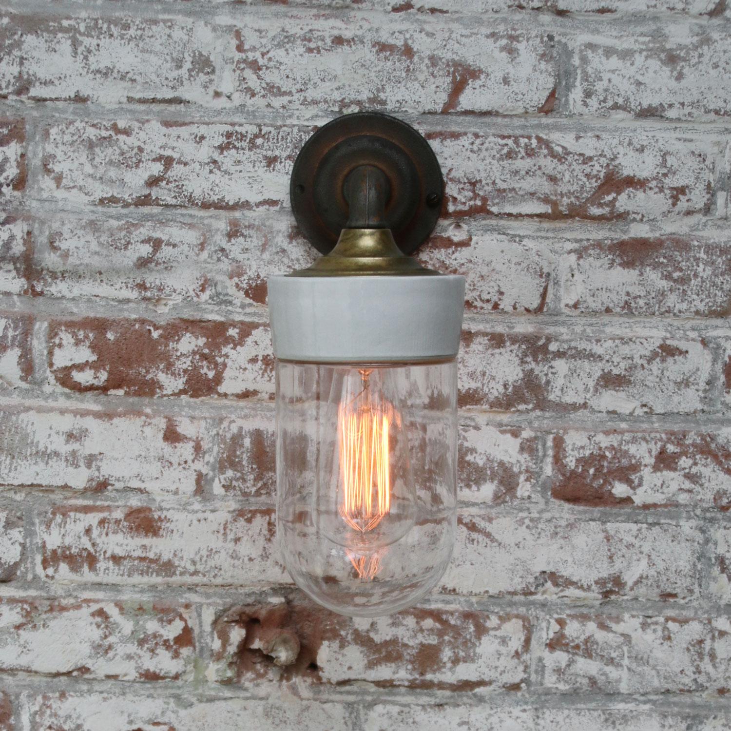 White Porcelain Vintage Brass Clear Glass Scones Wall Lights  In Good Condition In Amsterdam, NL