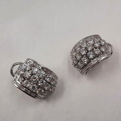 Weißer Diamant im Brillantschliff, Baguetteschliff, Quadratschliff, 28 Karat Weißgold Ohrringe