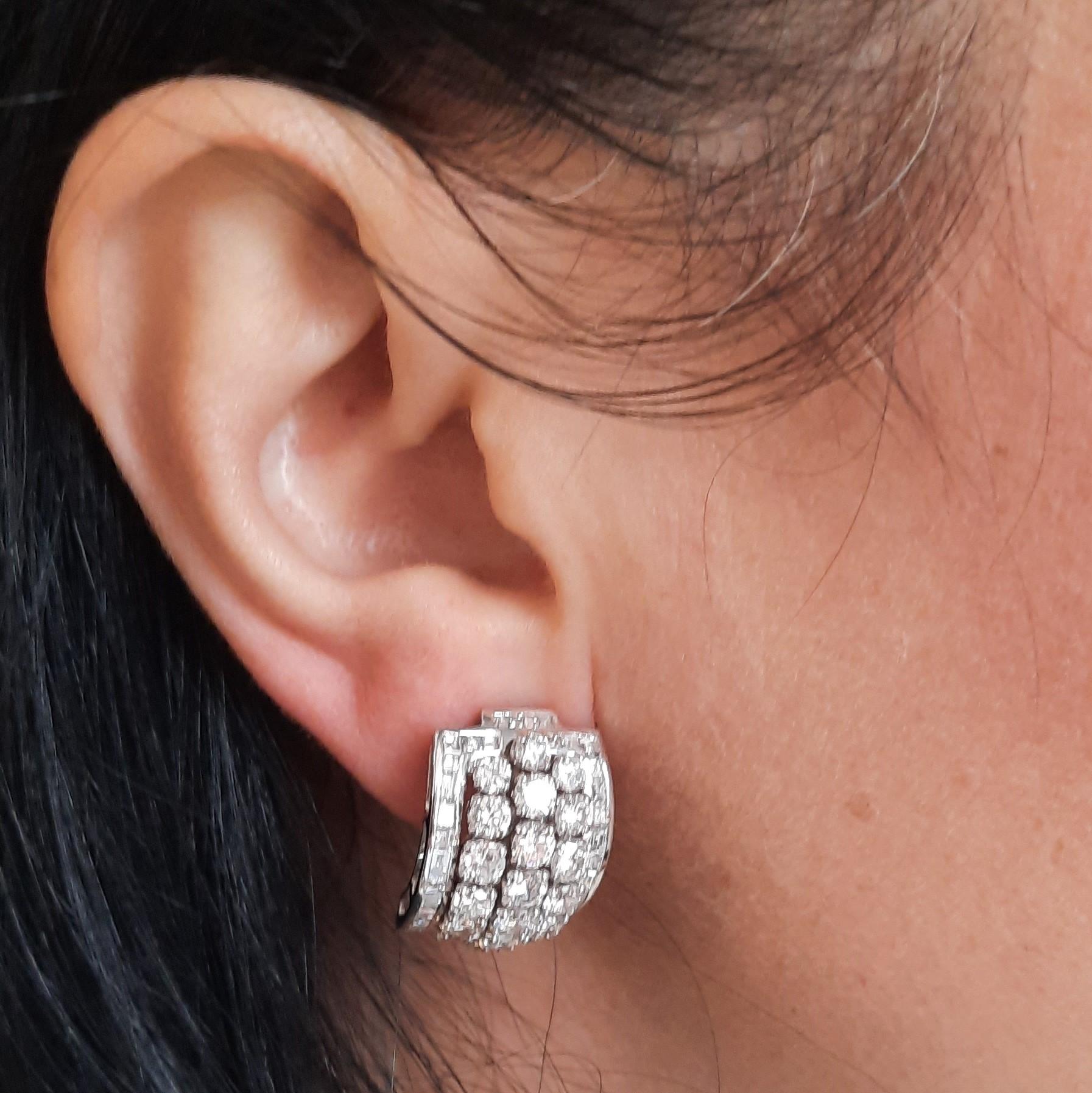 White Brilliant Cut Baguette Square Cut Diamond 28 Carats White Gold Earrings In New Condition For Sale In Marcianise, CE, IT