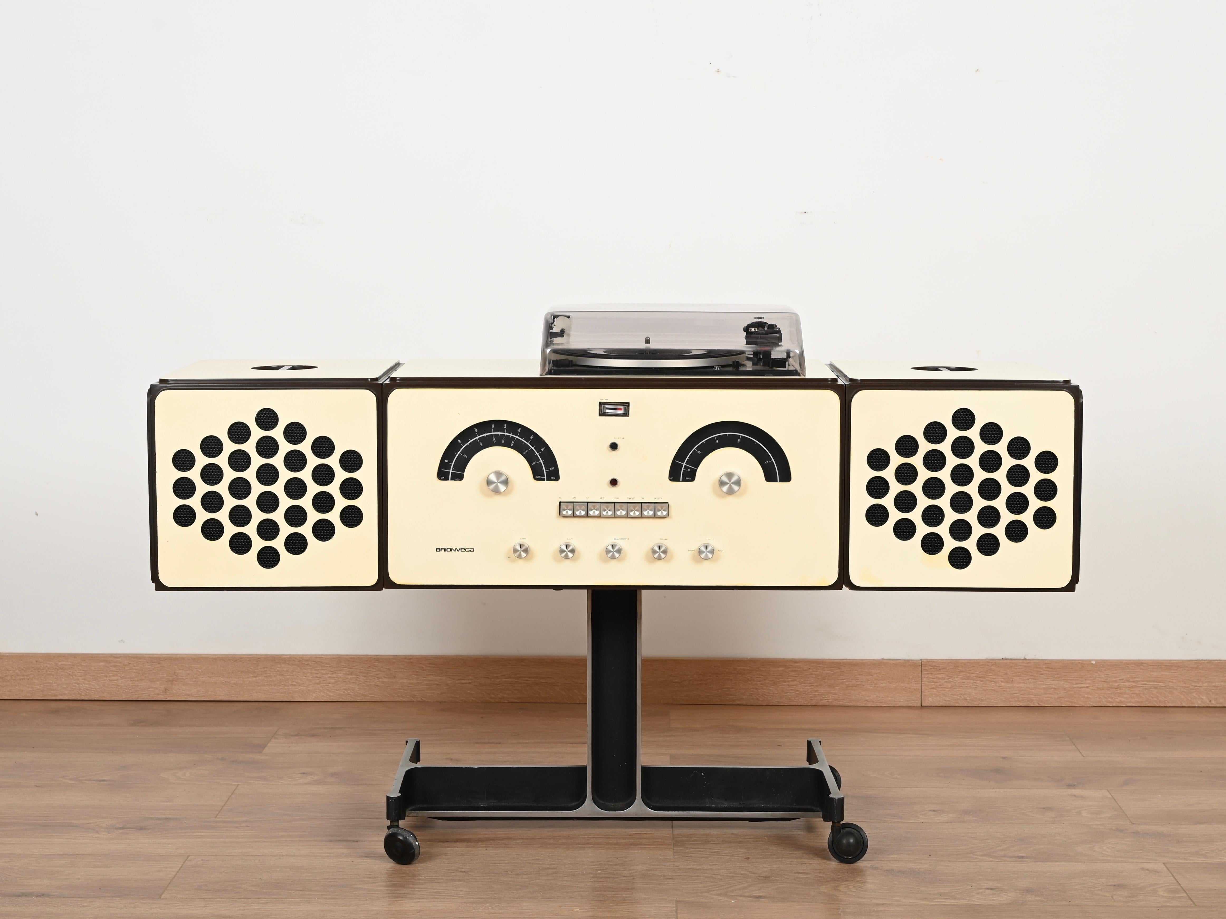 Radiofonografo e giradischi Brionvega RR126 bianco di Castiglioni, Italia 1965 in vendita 6