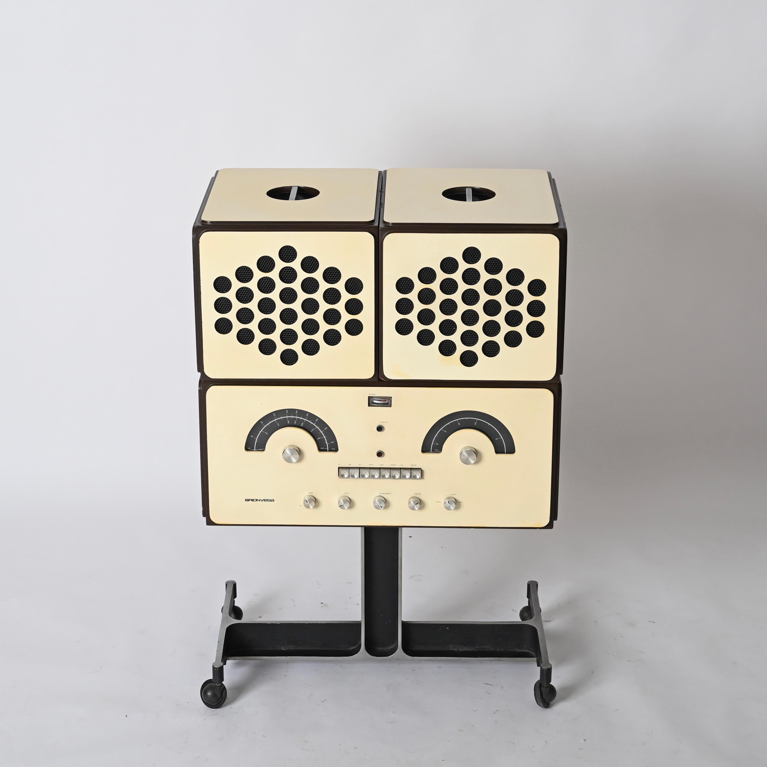 Italiano Radiofonografo e giradischi Brionvega RR126 bianco di Castiglioni, Italia 1965 in vendita