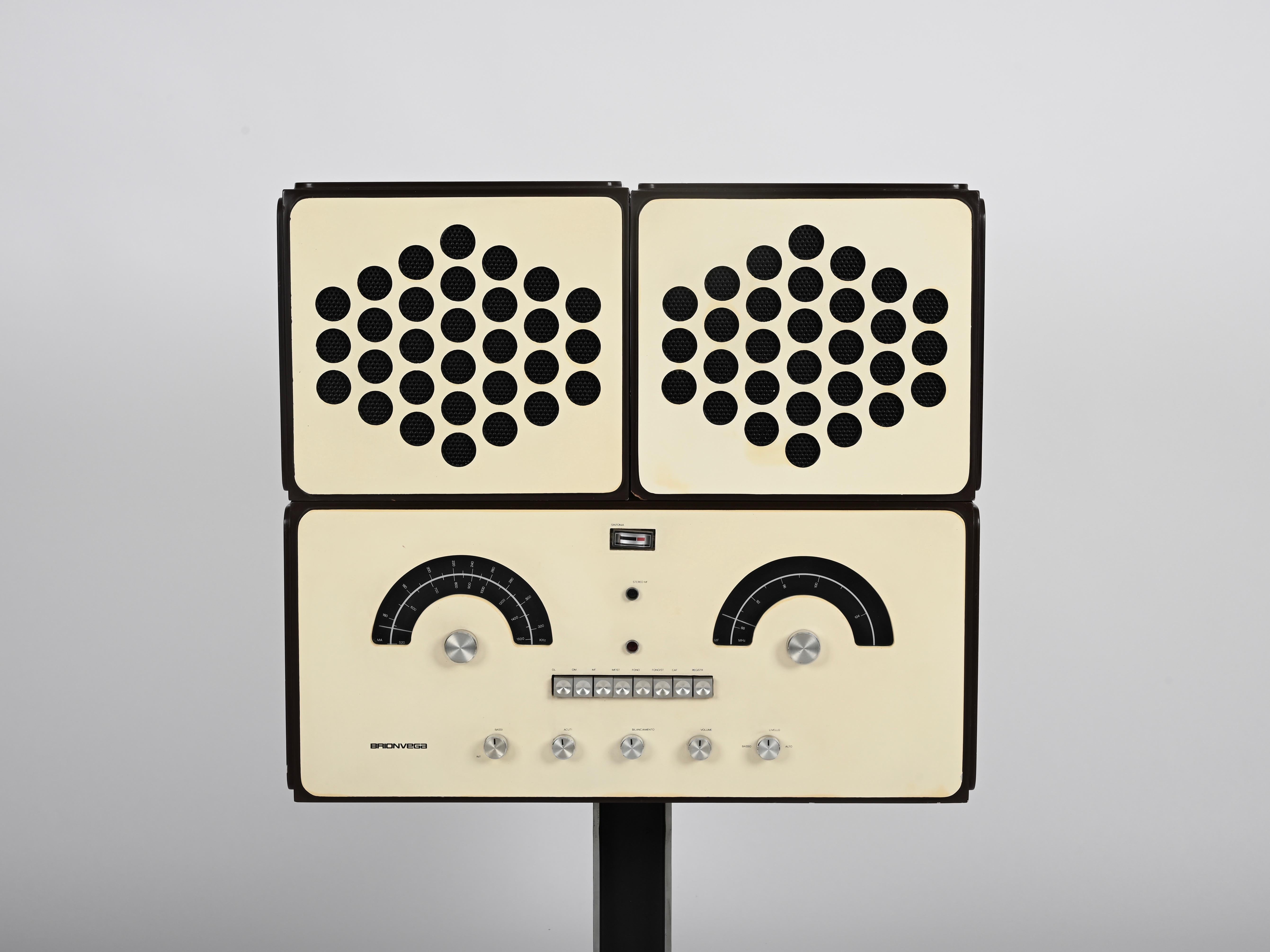 Fatto a mano Radiofonografo e giradischi Brionvega RR126 bianco di Castiglioni, Italia 1965 in vendita