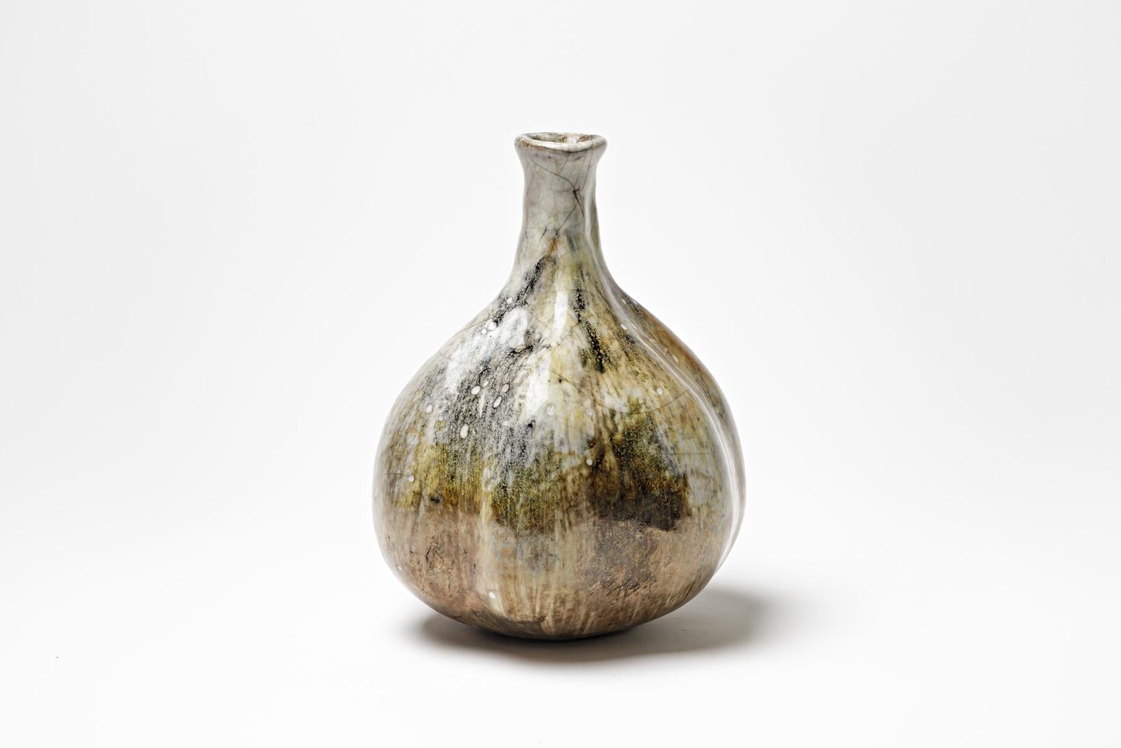 Beaux-Arts Vase en céramique émaillée blanc/brun de Gisèle Buthod-Garçon, vers 1980-1990 en vente