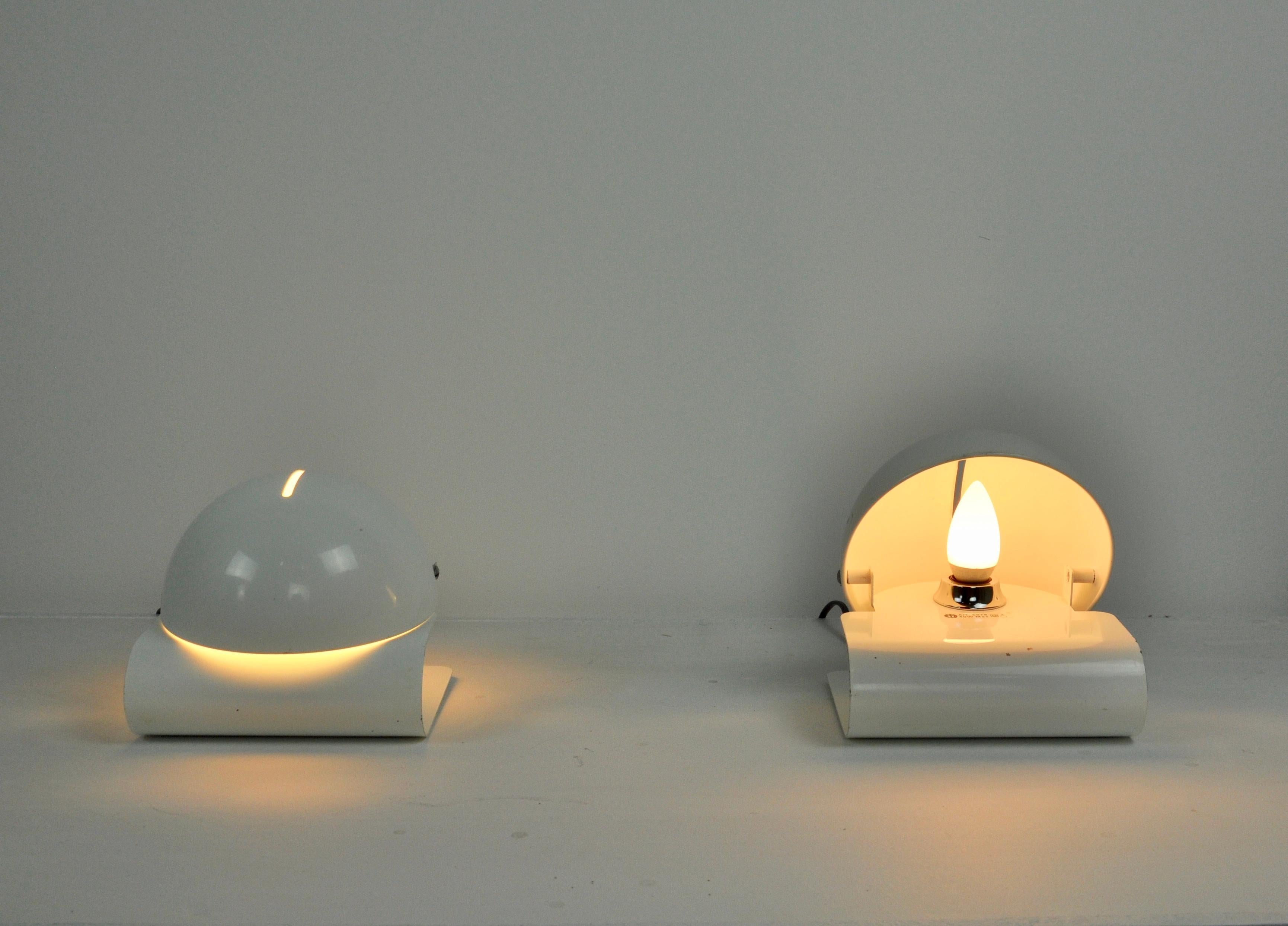 White Bugia Table Lamps by Giuseppe Cormio for IGuzzini, 1970s In Good Condition In Lasne, BE