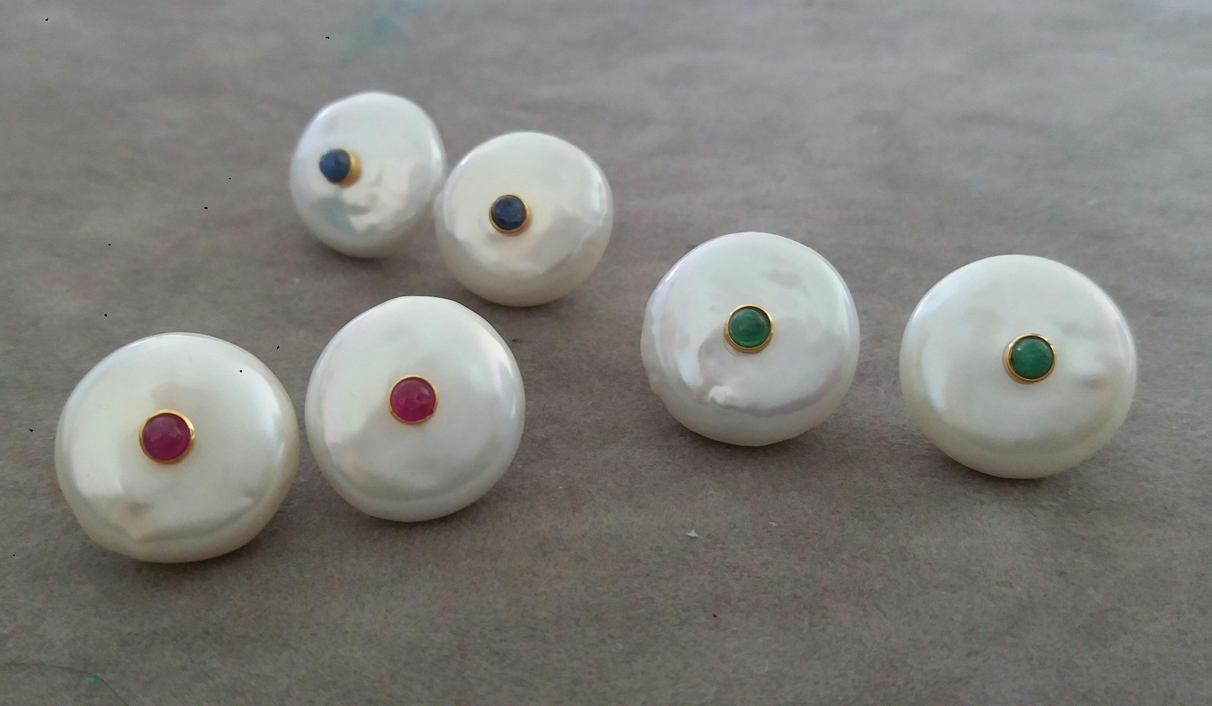 Orecchini con perle barocche bianche a forma di bottone in oro giallo 14 kt con rubino rotondo in vendita 6