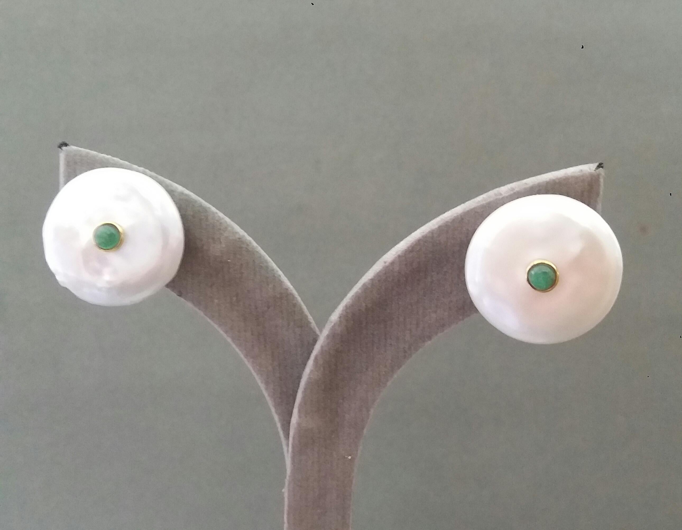 Orecchini con perle barocche bianche a forma di bottone in oro giallo 14 kt con rubino rotondo in vendita 8