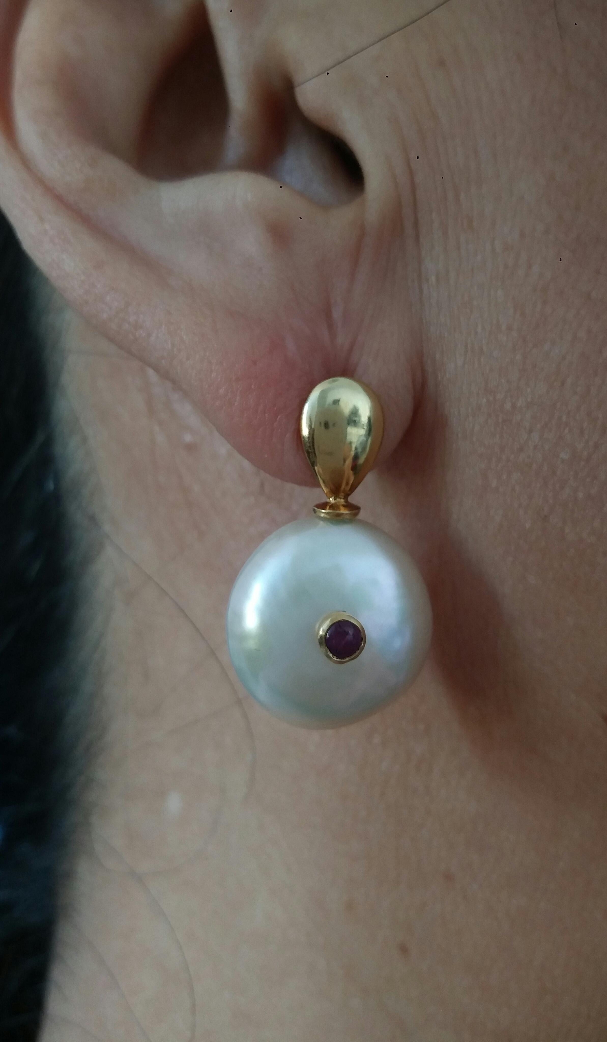 White Button Shape Baroque Pearls Round Ruby Cabs 14 K Yellow Gold Tops Earrings For Sale 7