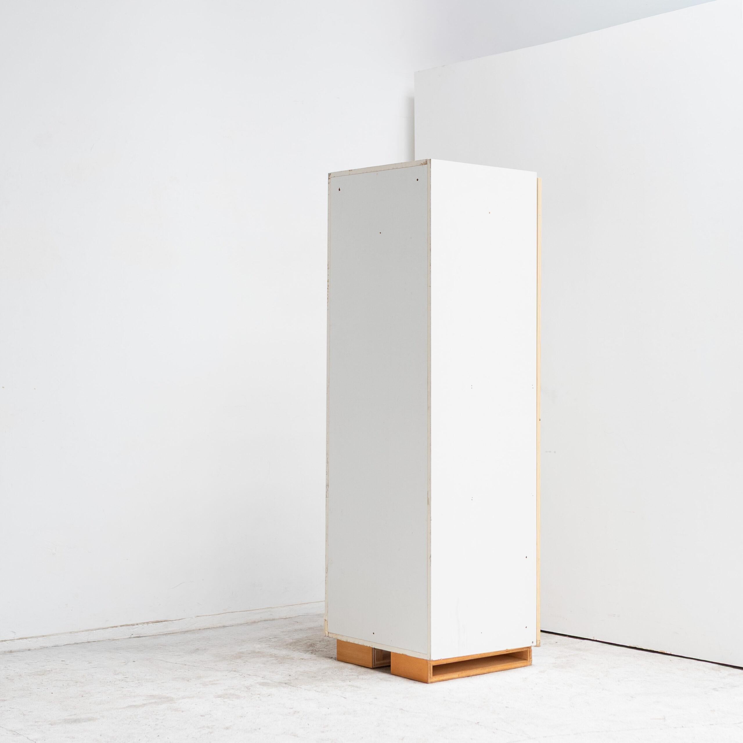 Francese White Cabinet di Charlotte Perriand per la stazione sciistica Les Arcs in vendita