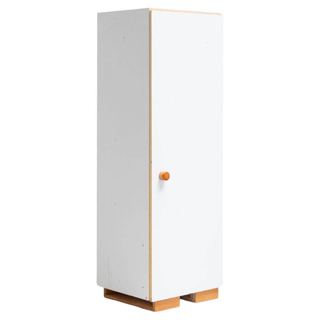 White Cabinet di Charlotte Perriand per la stazione sciistica Les Arcs in vendita