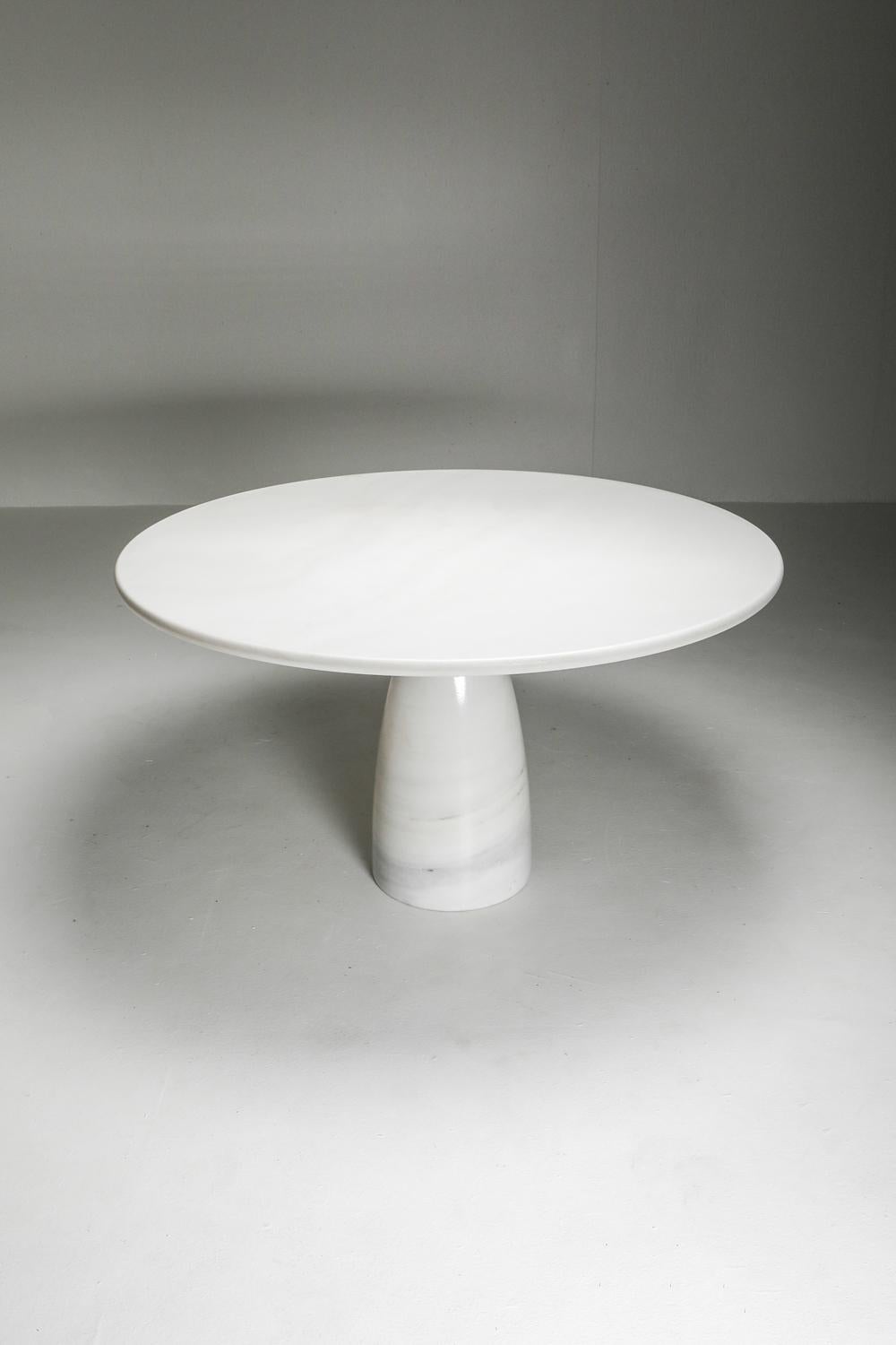 White Calacatta 'Finale' Marble Dining Table by Peter Draenhert 5