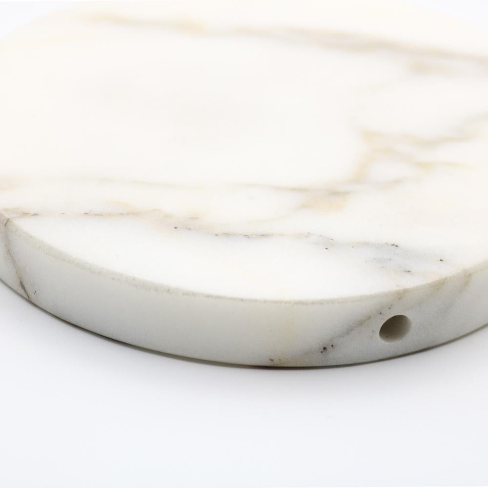 - Base en marbre blanc Calacatta, petite, chargeur sans fil 15W en vente 4
