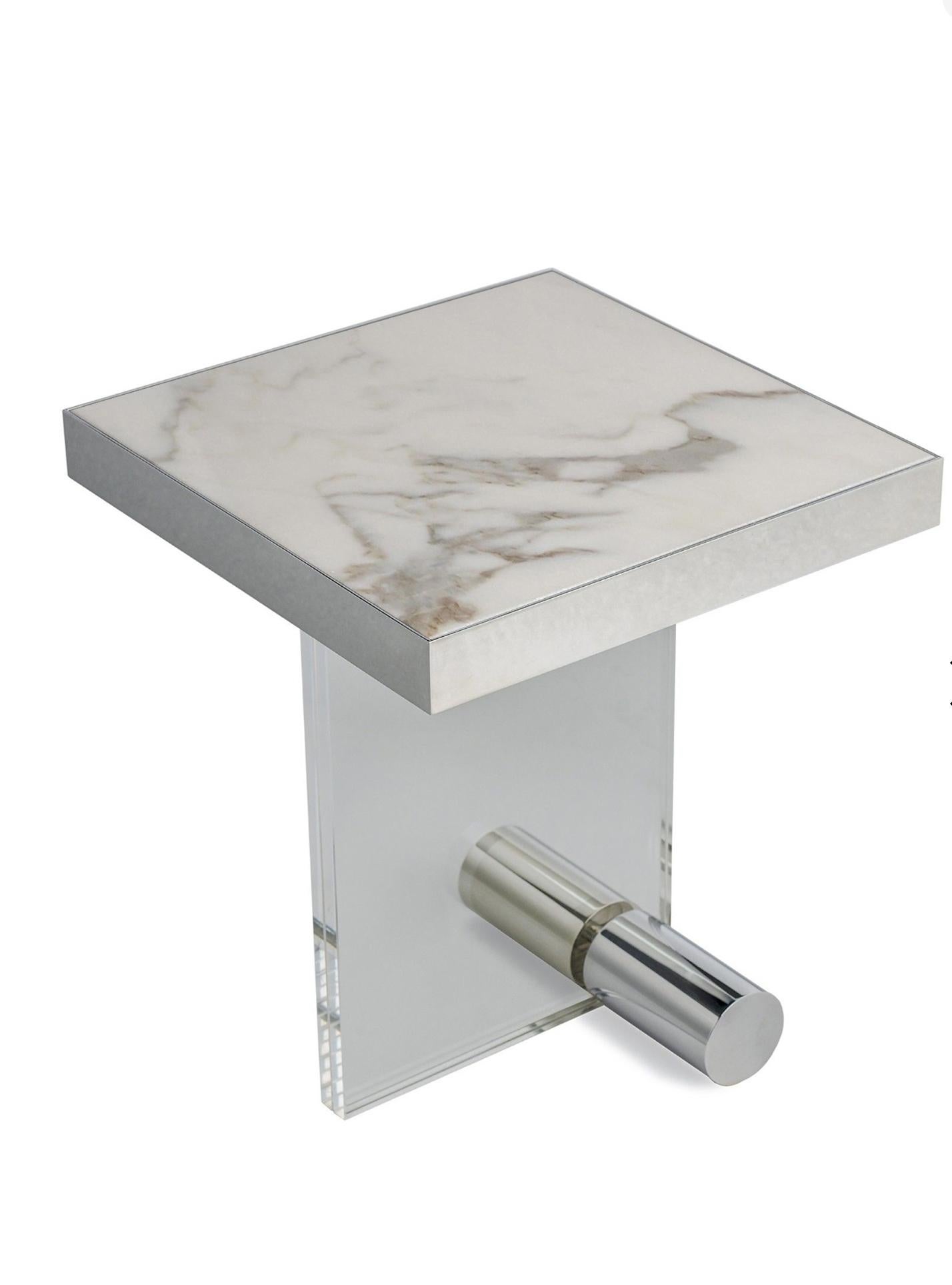 Table d'appoint carrée en acrylique et en marbre blanc Calacatta en acier inoxydable en vente 2